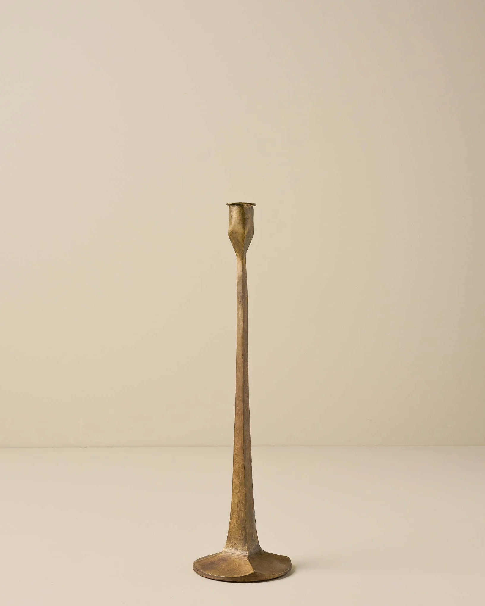 Antique Brass Gatecrest - Image 4