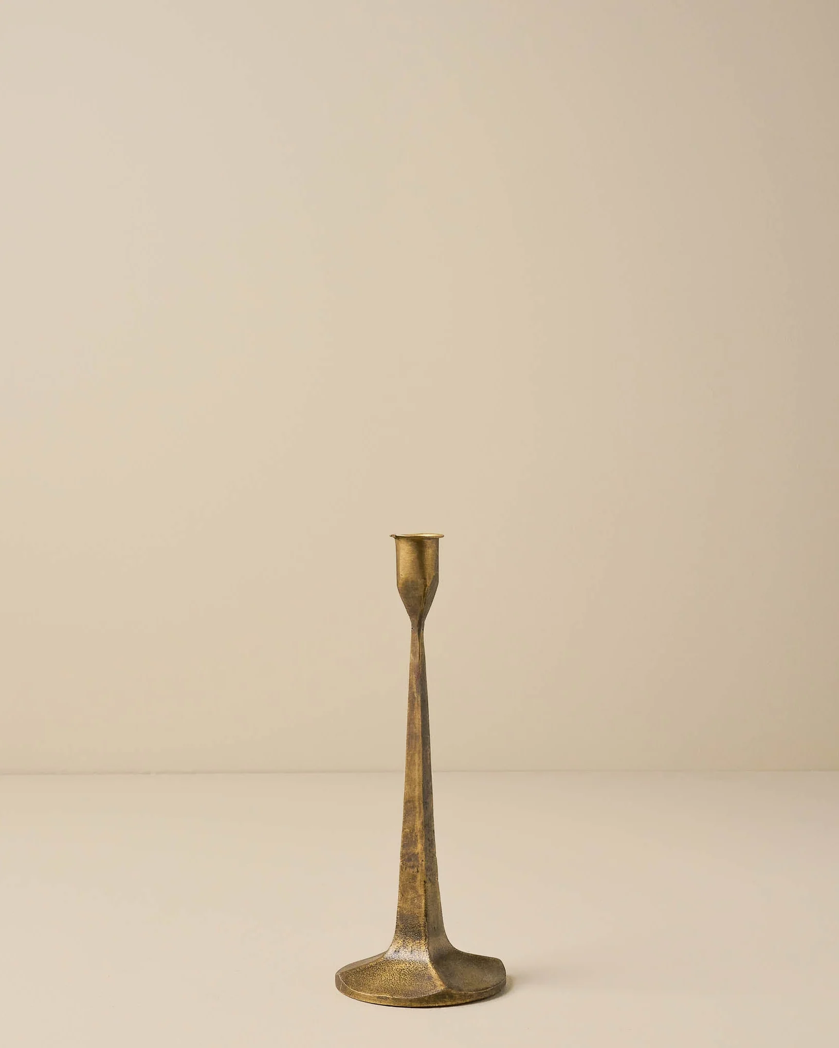 Antique Brass Gatecrest - Image 5