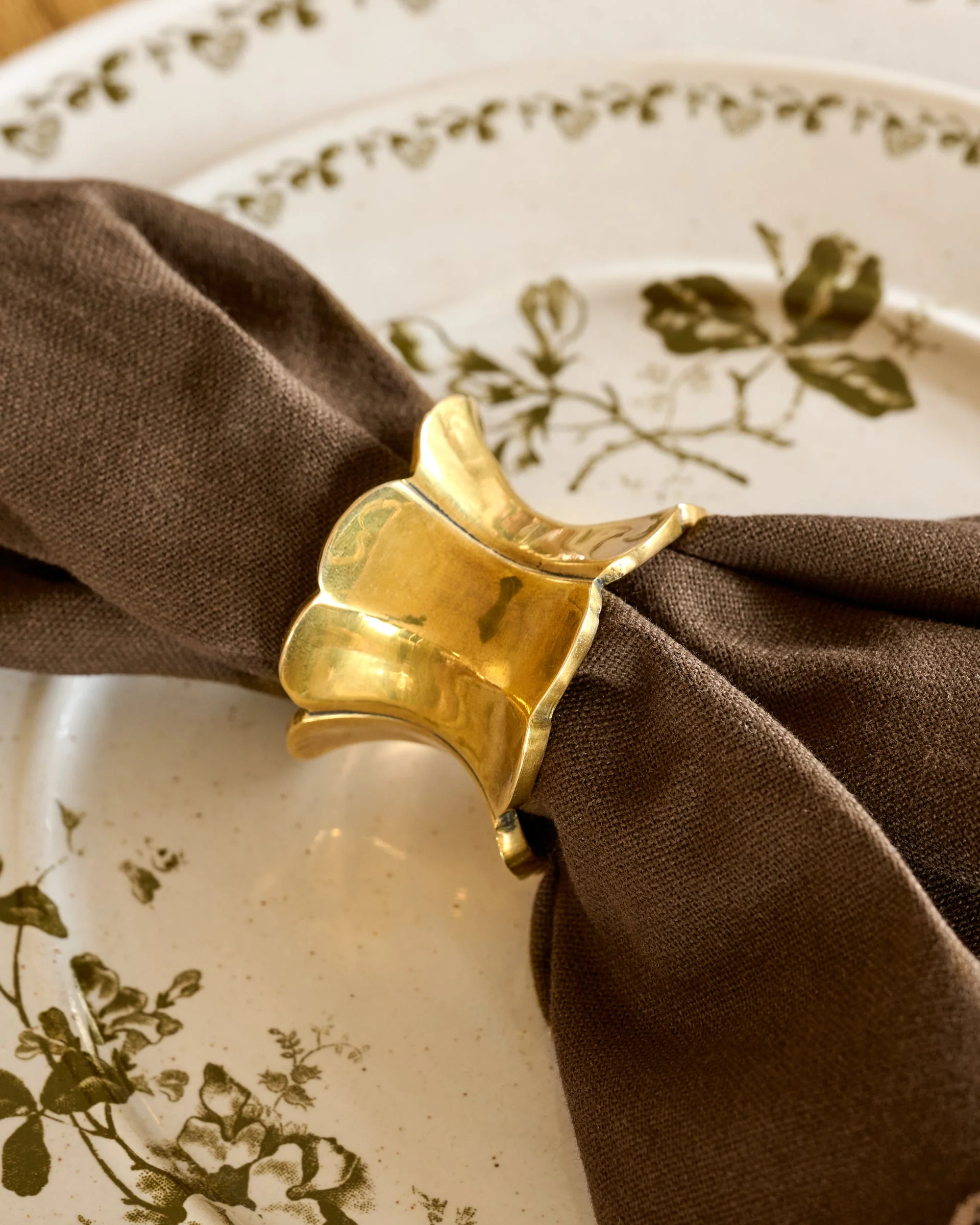 Antique Brass Ruffle Napkin Ring Set of Four - Image 3