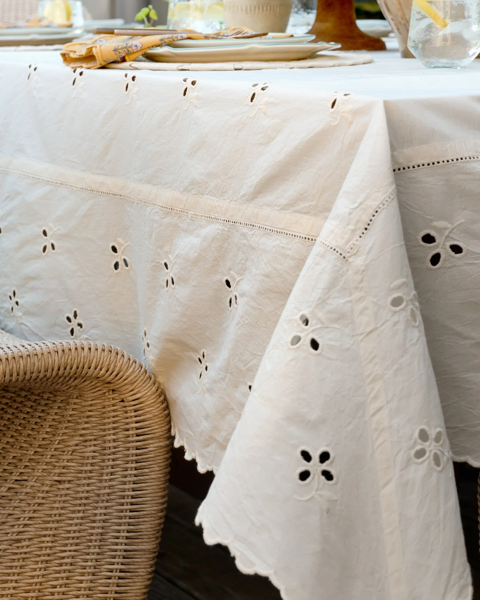 Antique White Eyelet Tablecloth