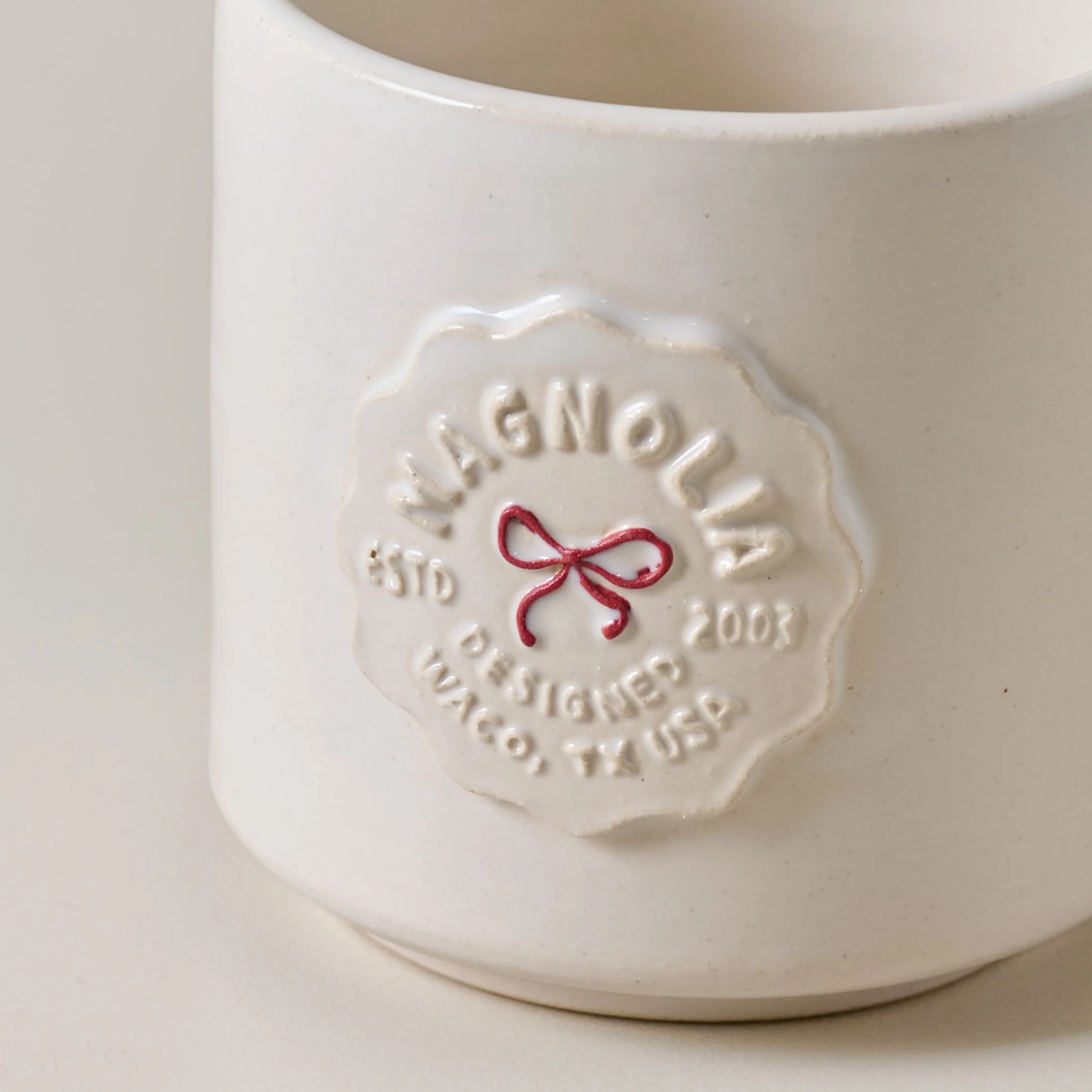 Black Oak Artisan Magnolia Petite Bow Mug - Image 2