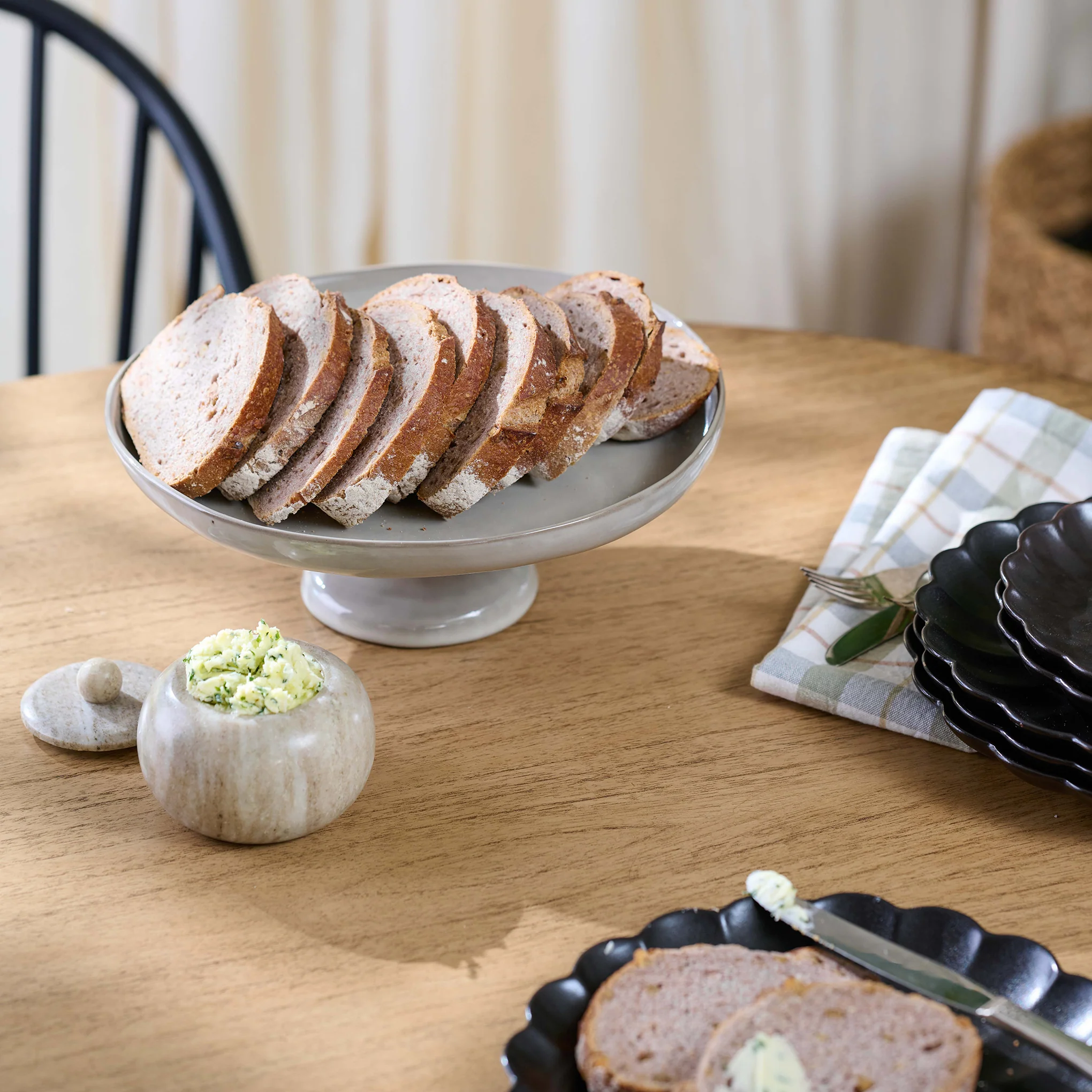 Black Scalloped Plate - Image 5