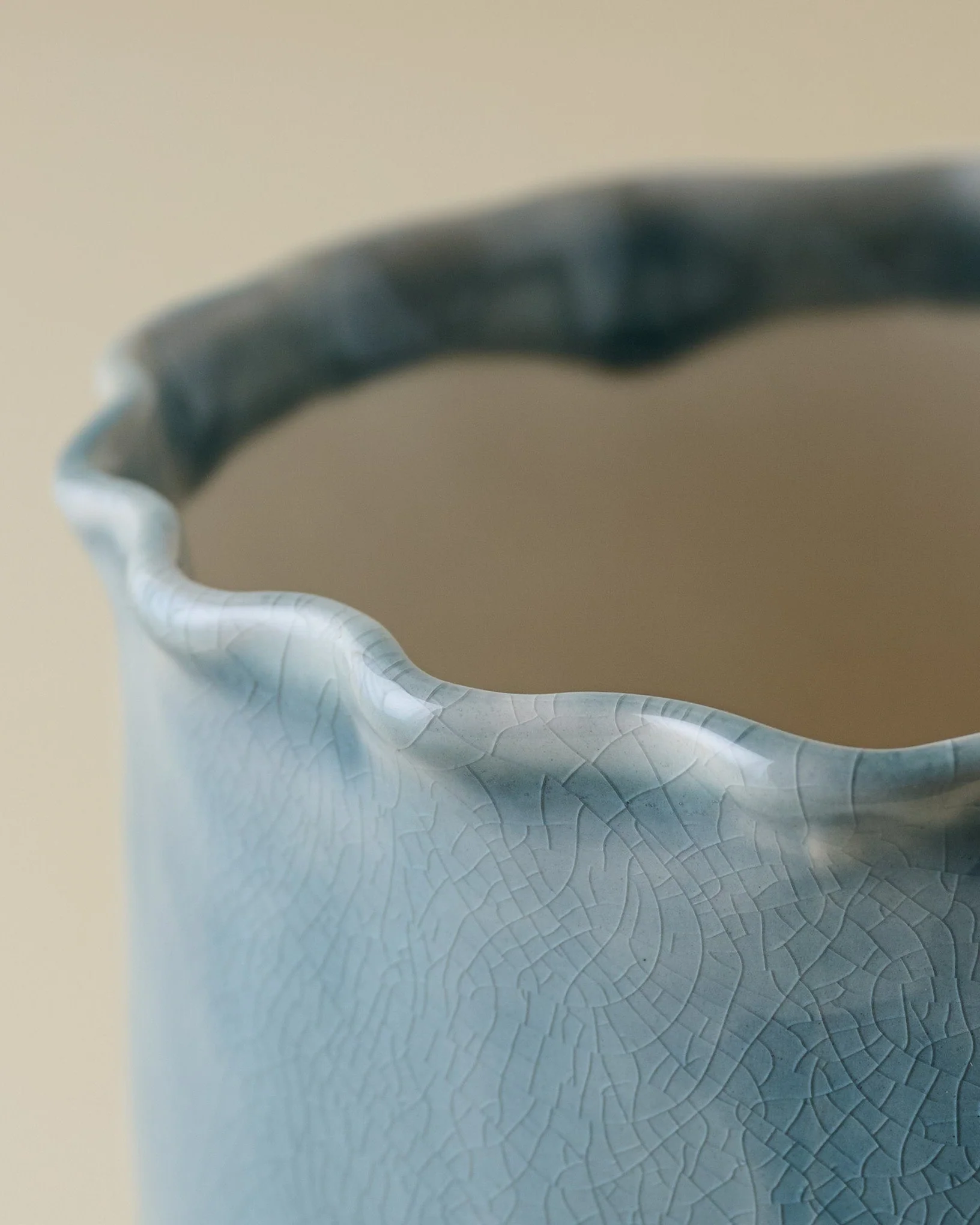 Blue Scalloped Utensil Crock - Image 2