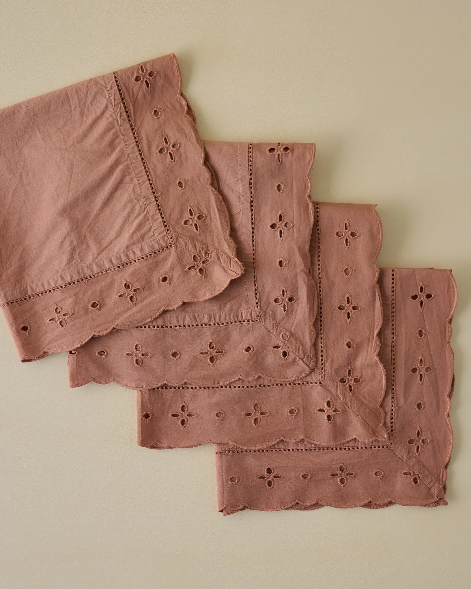 Blush Eyelet Border Napkin Set of Four