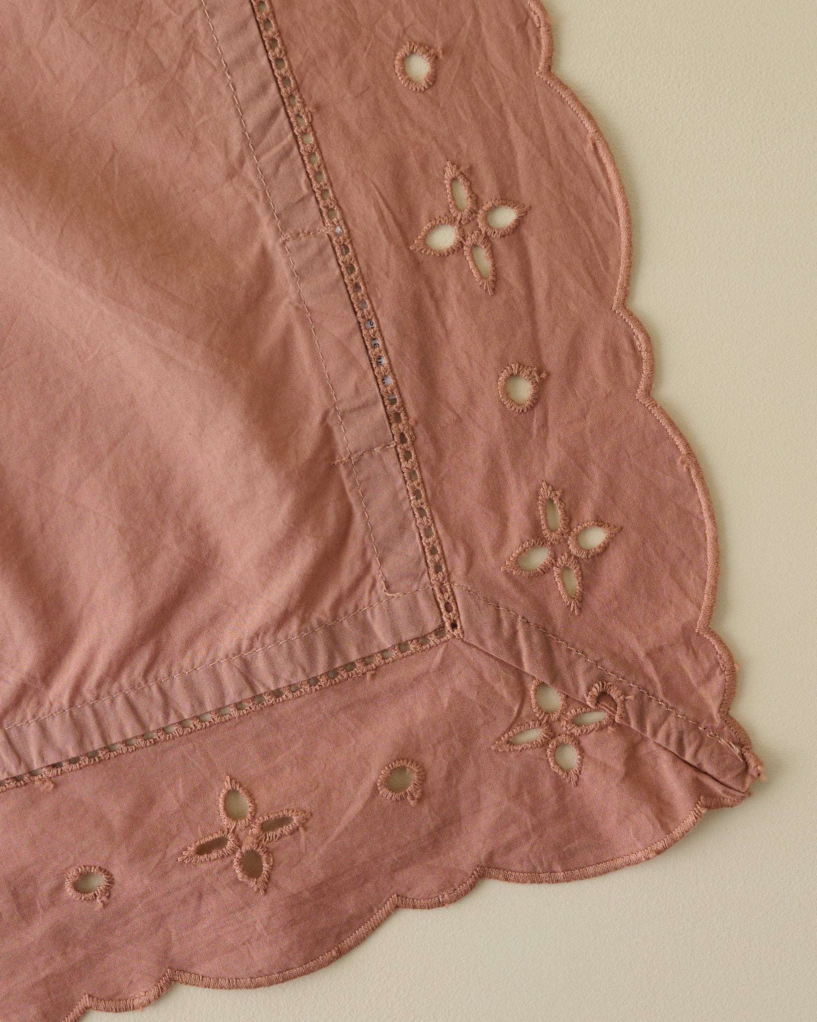 Blush Eyelet Border Napkin Set of Four - Image 2