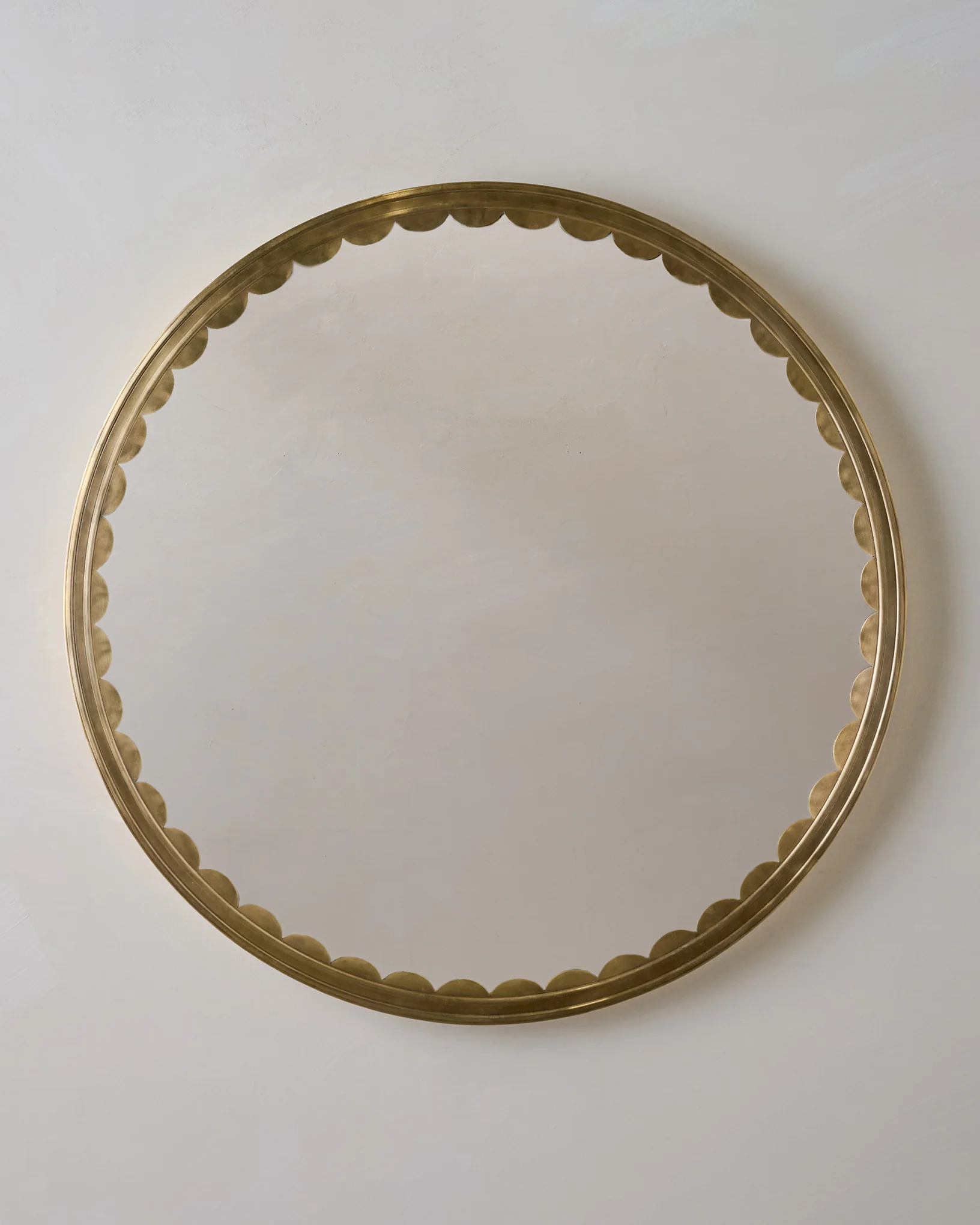 Julie Round Brass Scalloped Mirror - Image 2