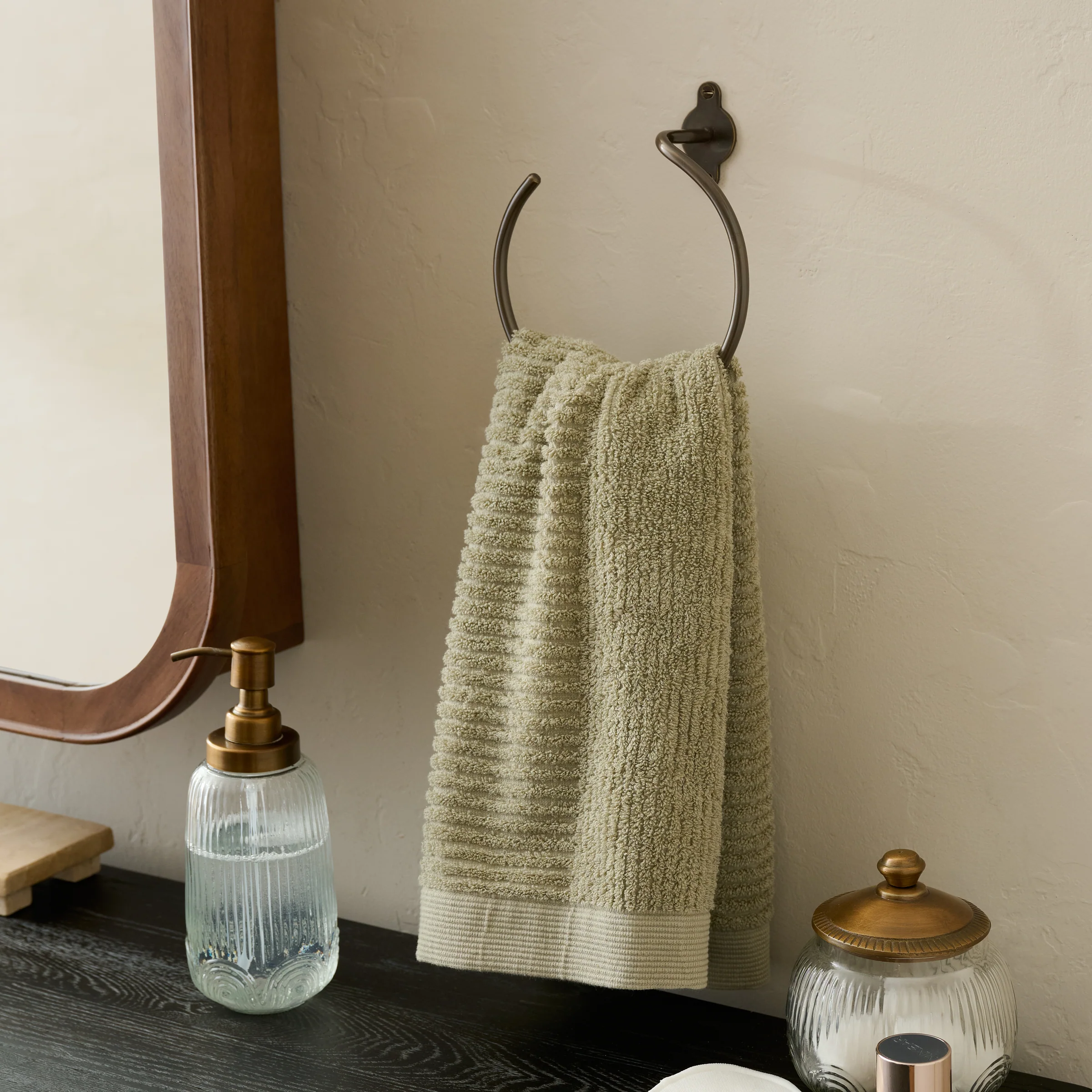 Antique Bronze Metal Towel Ring - Image 3