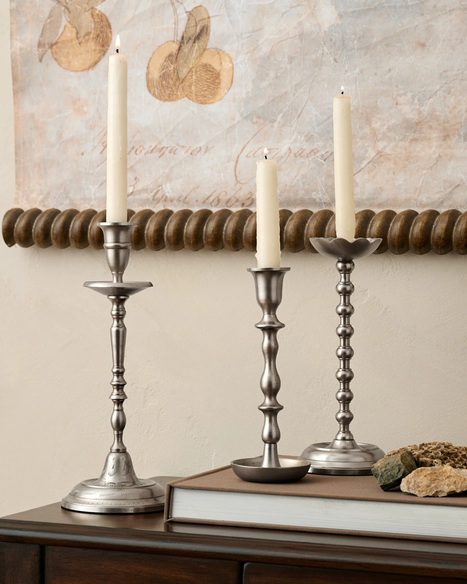 Cassandra Candle Holder