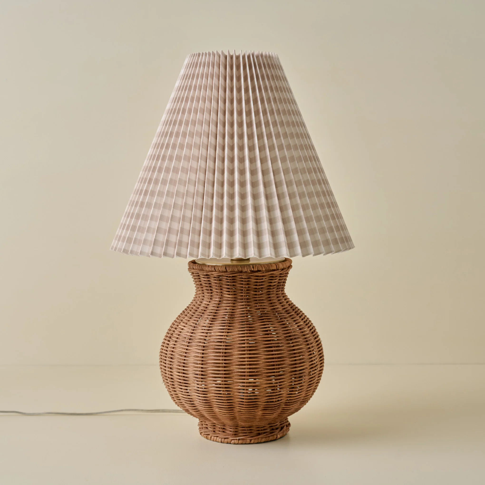 Cassie Rattan Table Lamp - Image 15