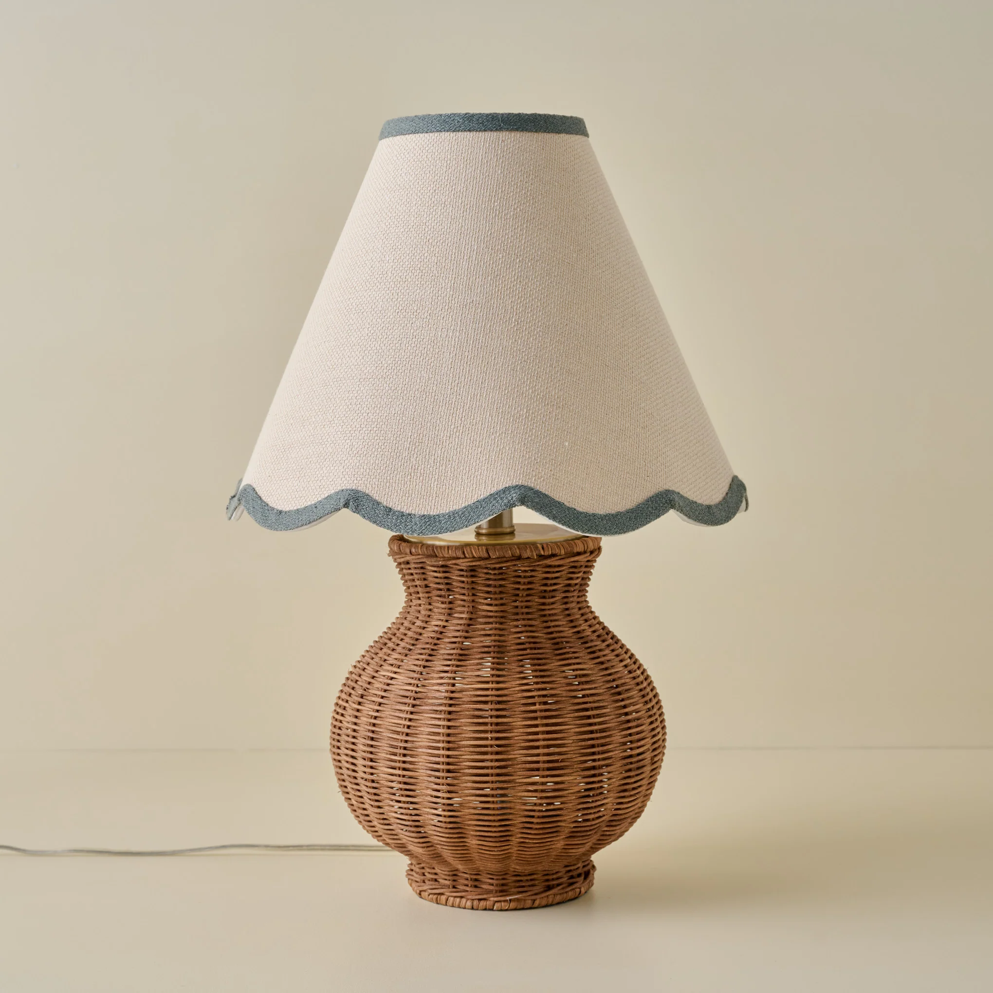 Cassie Rattan Table Lamp - Image 3