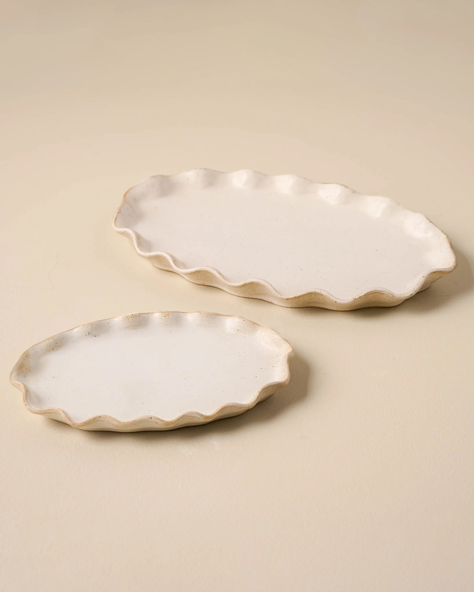 Ceramic Ruffled Tray - Image 2
