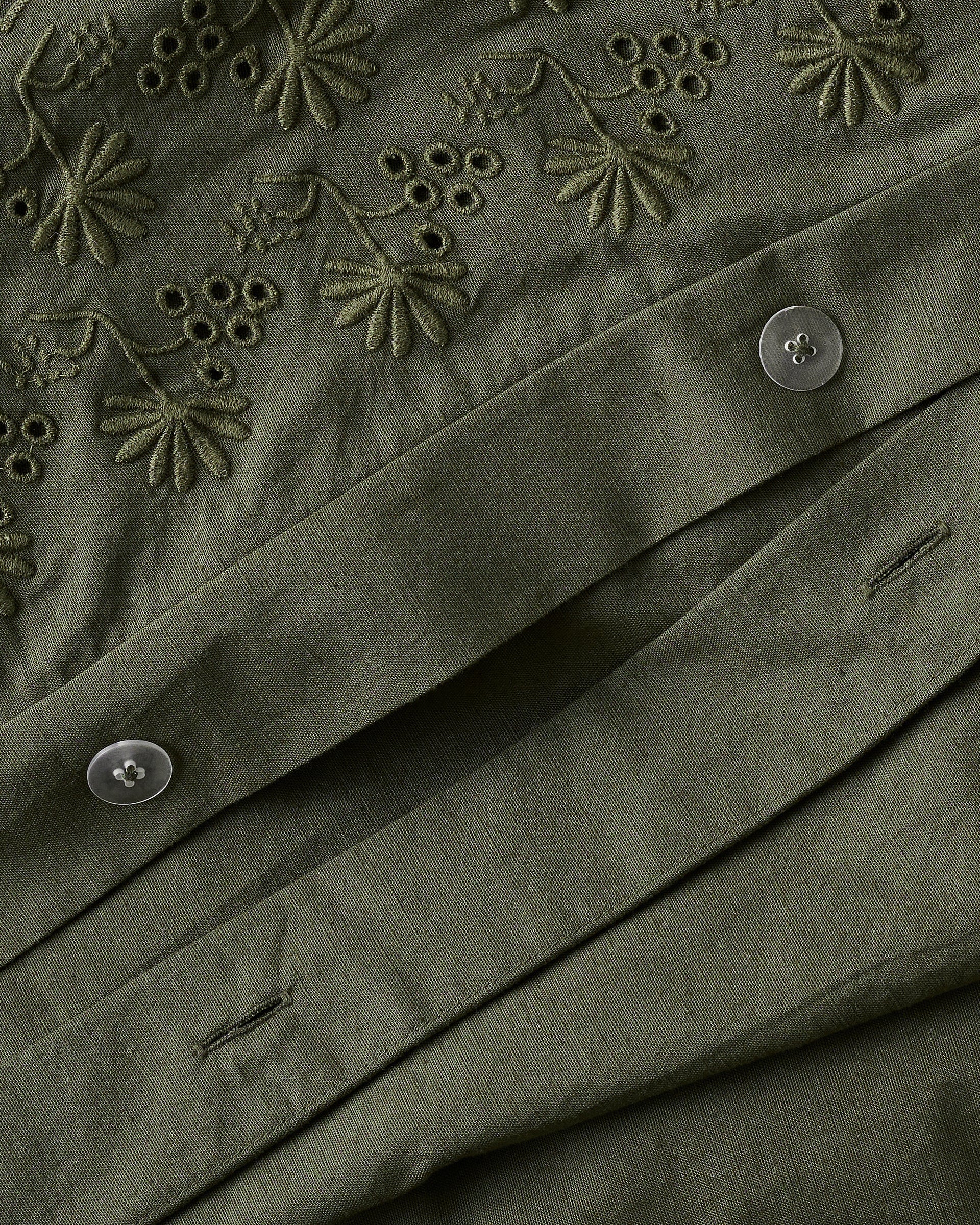 Clara Eyelet Flange Duvet Cover - Image 3