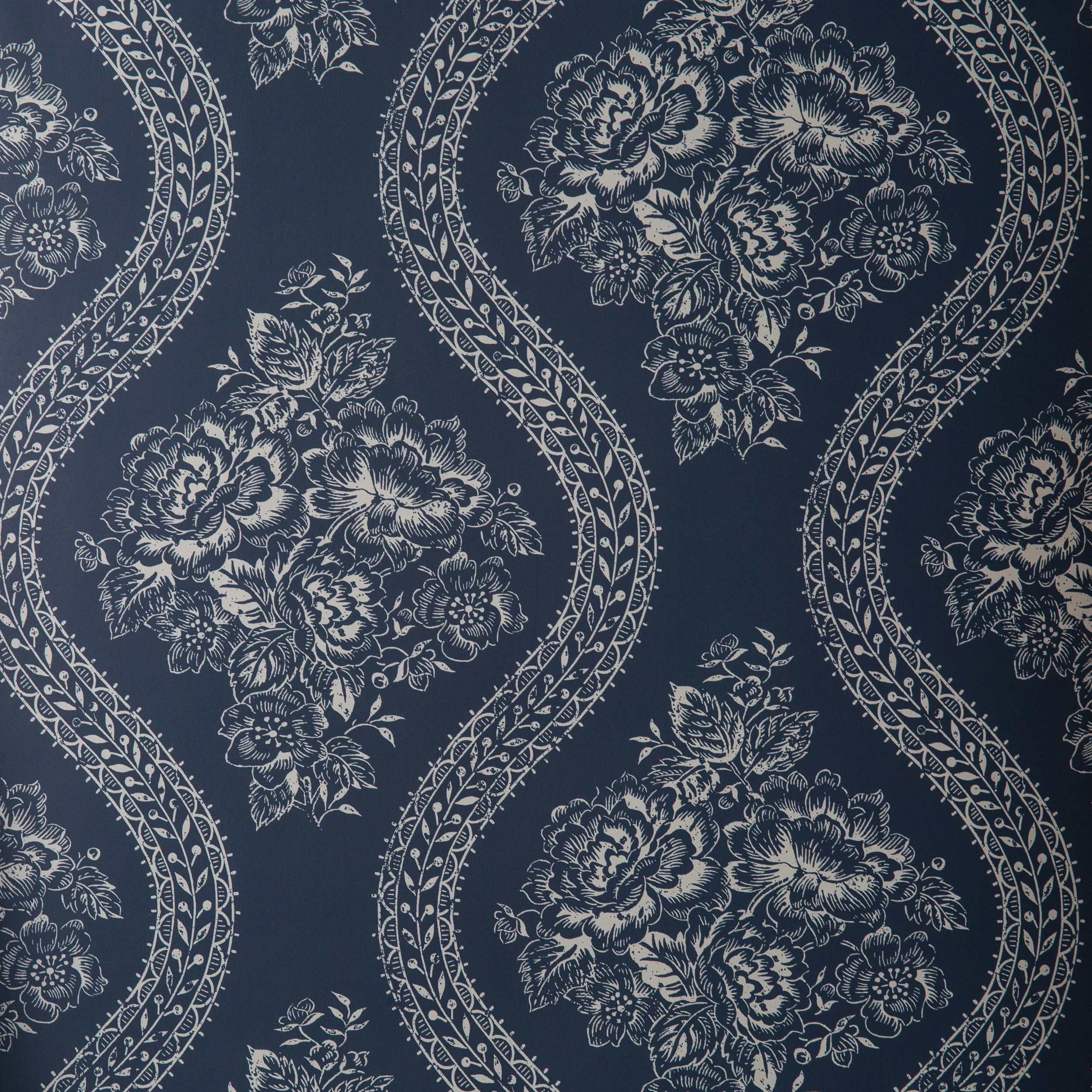 Coverlet Floral Wallpaper - Image 15