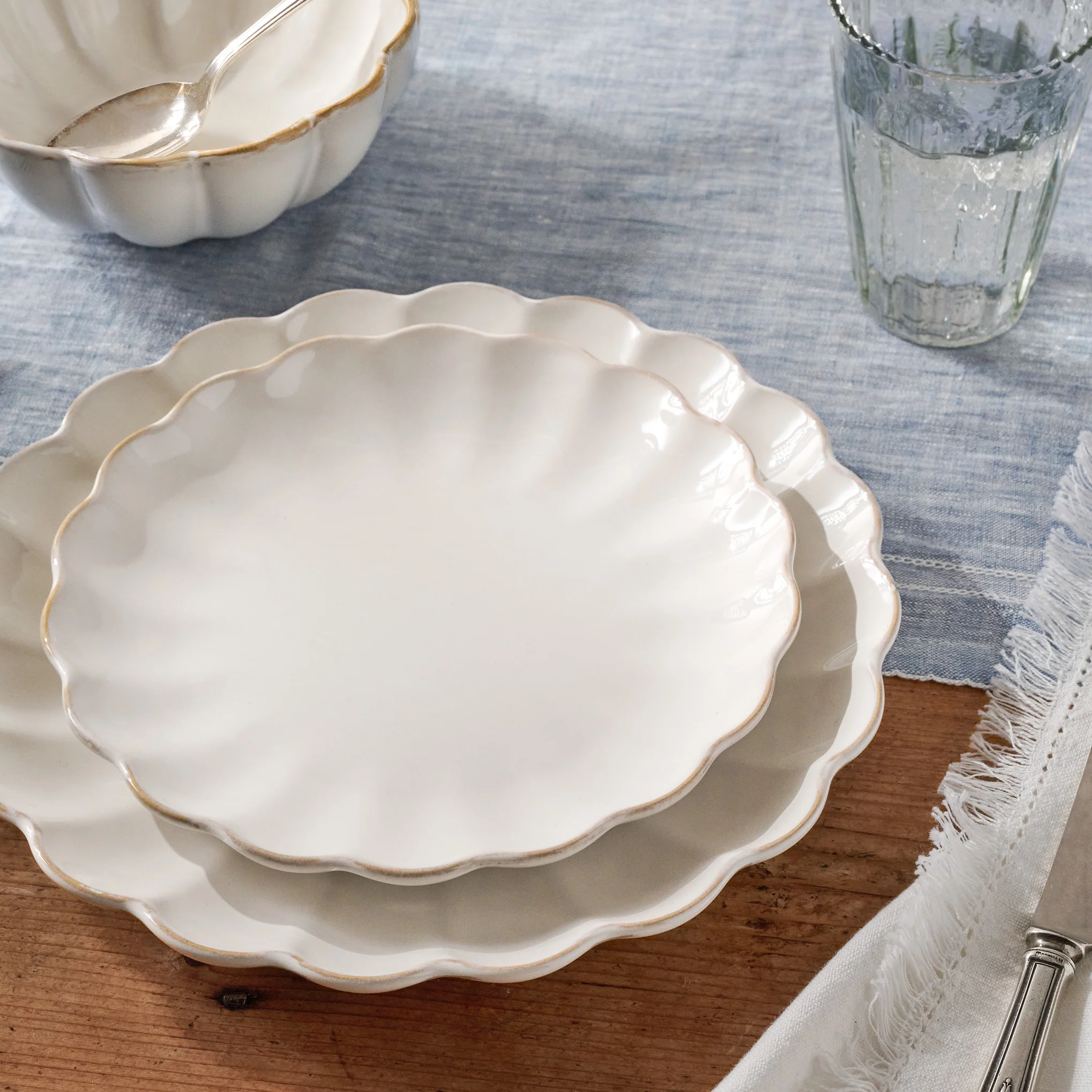 Cream Scalloped 3-Piece Place Setting - Image 2