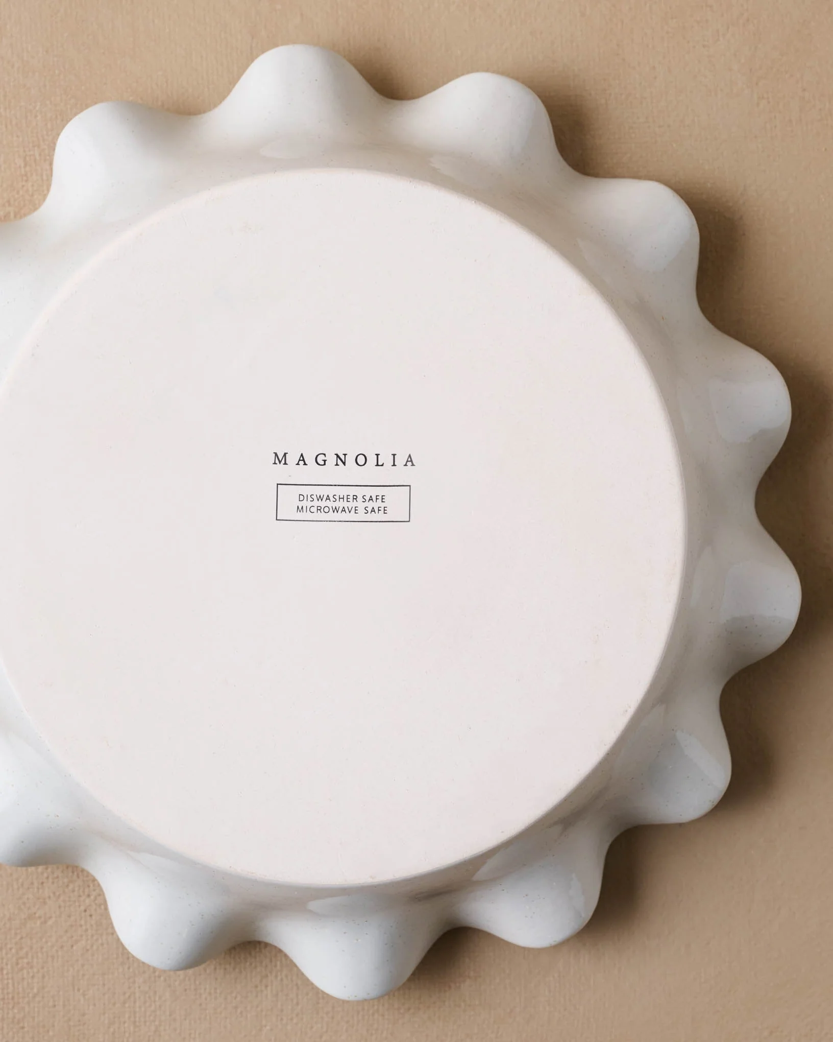 Cream Scalloped Pie Dish - Image 3