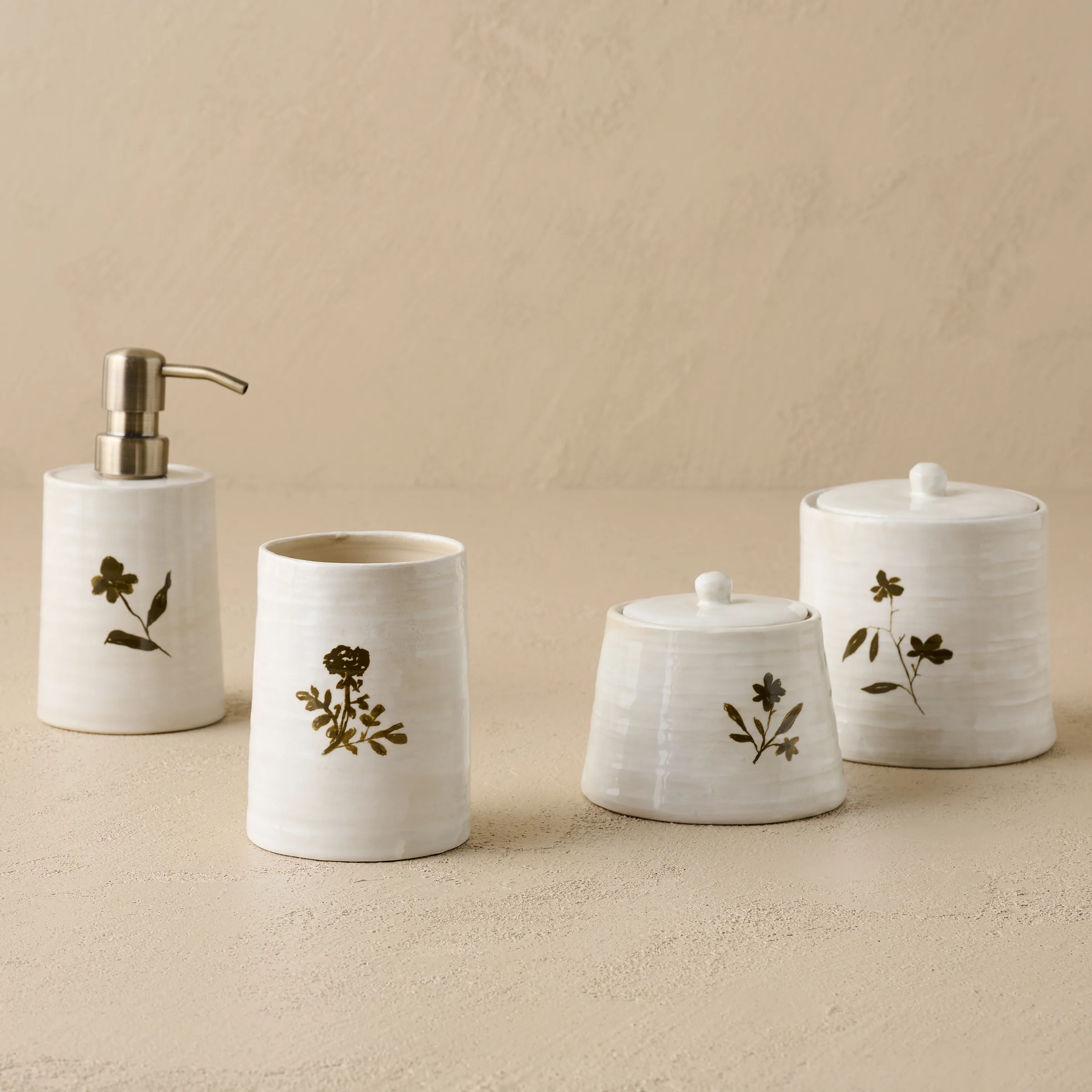 Eliana Floral Soap Pump - Image 2