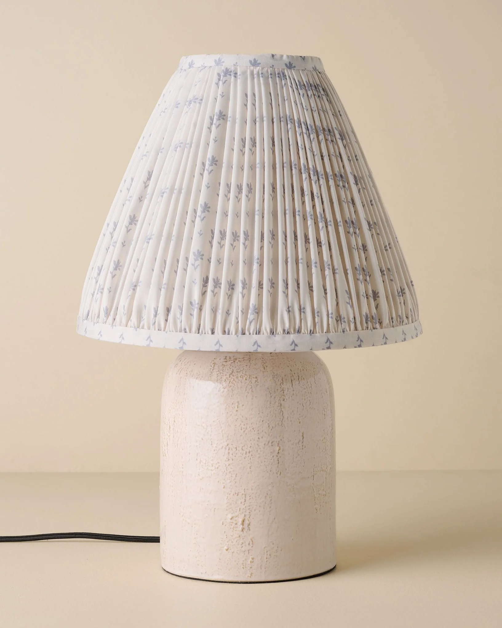 Farrah Table Lamp - Textured Cream - Image 16