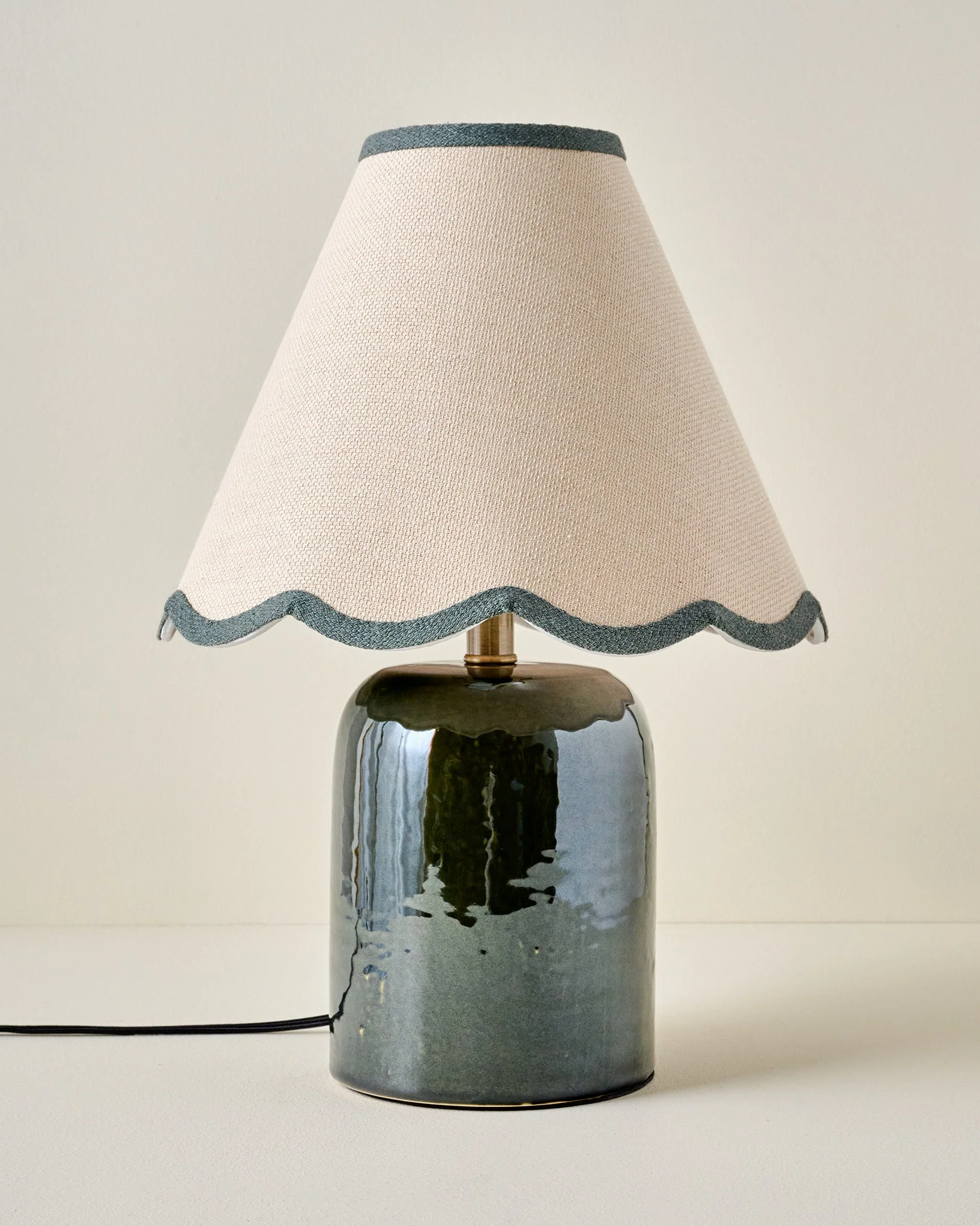 Farrah Table Lamp - Textured Green - Image 7