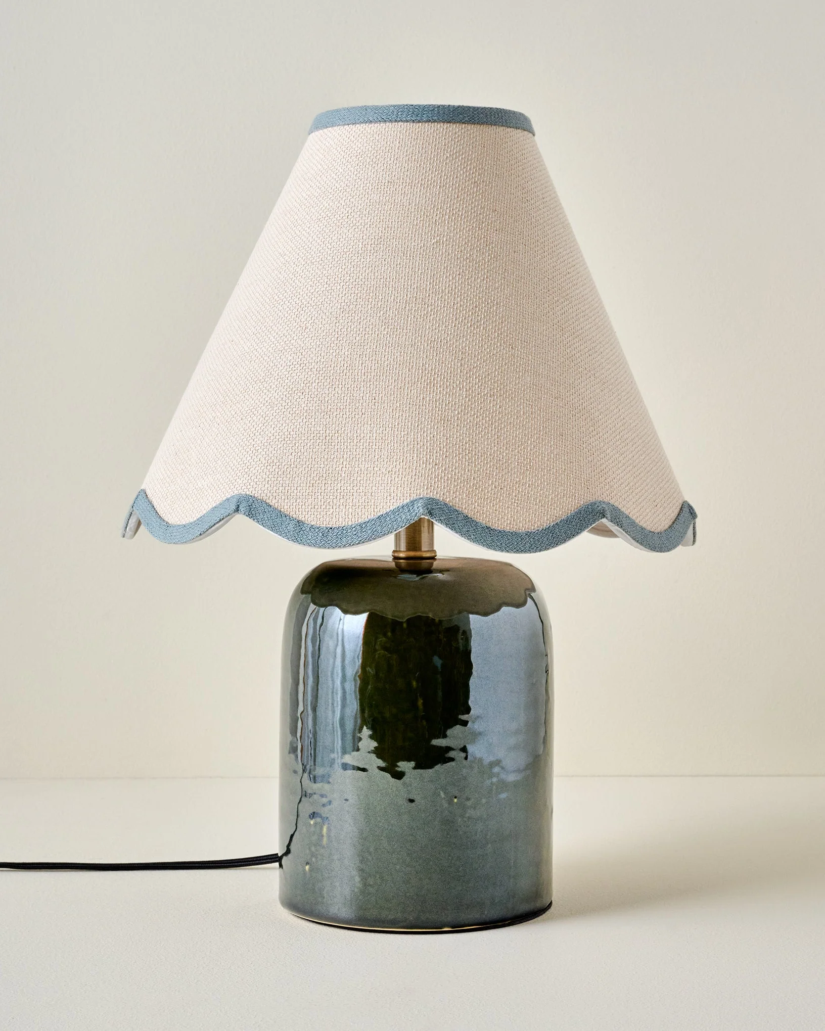 Farrah Table Lamp - Textured Green - Image 8