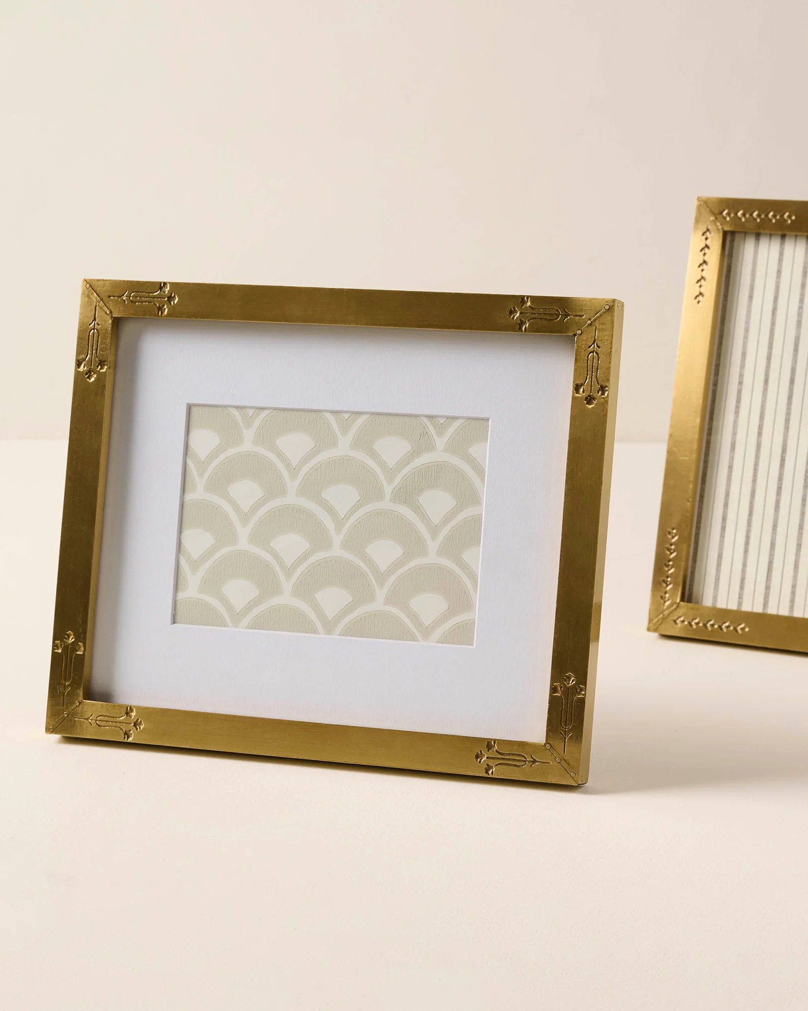 Floral Antique Brass Photo Frame - Image 2
