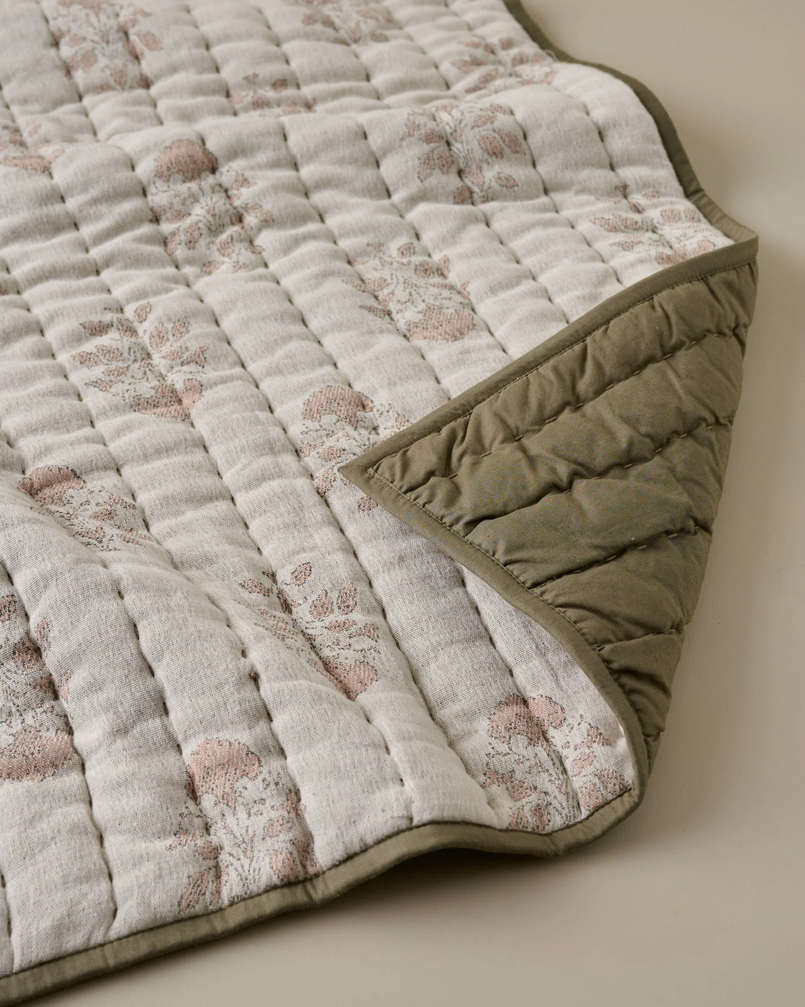 Floral Jacquard Kantha Quilt + Sham Set (Queen) - Image 3