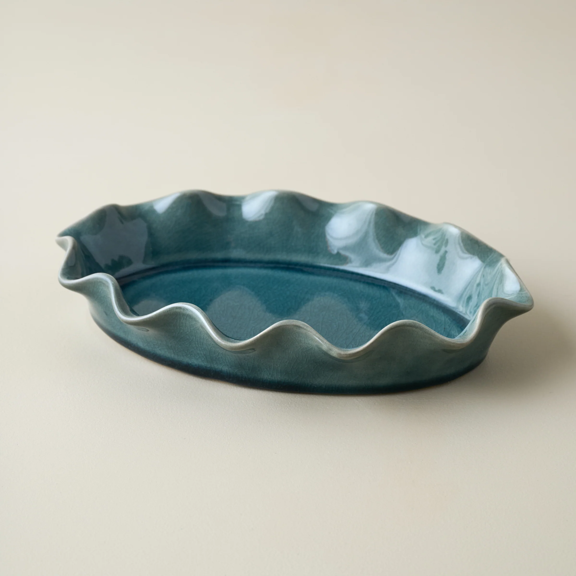 Frankie Ruffled Ceramic Tray - Image 3