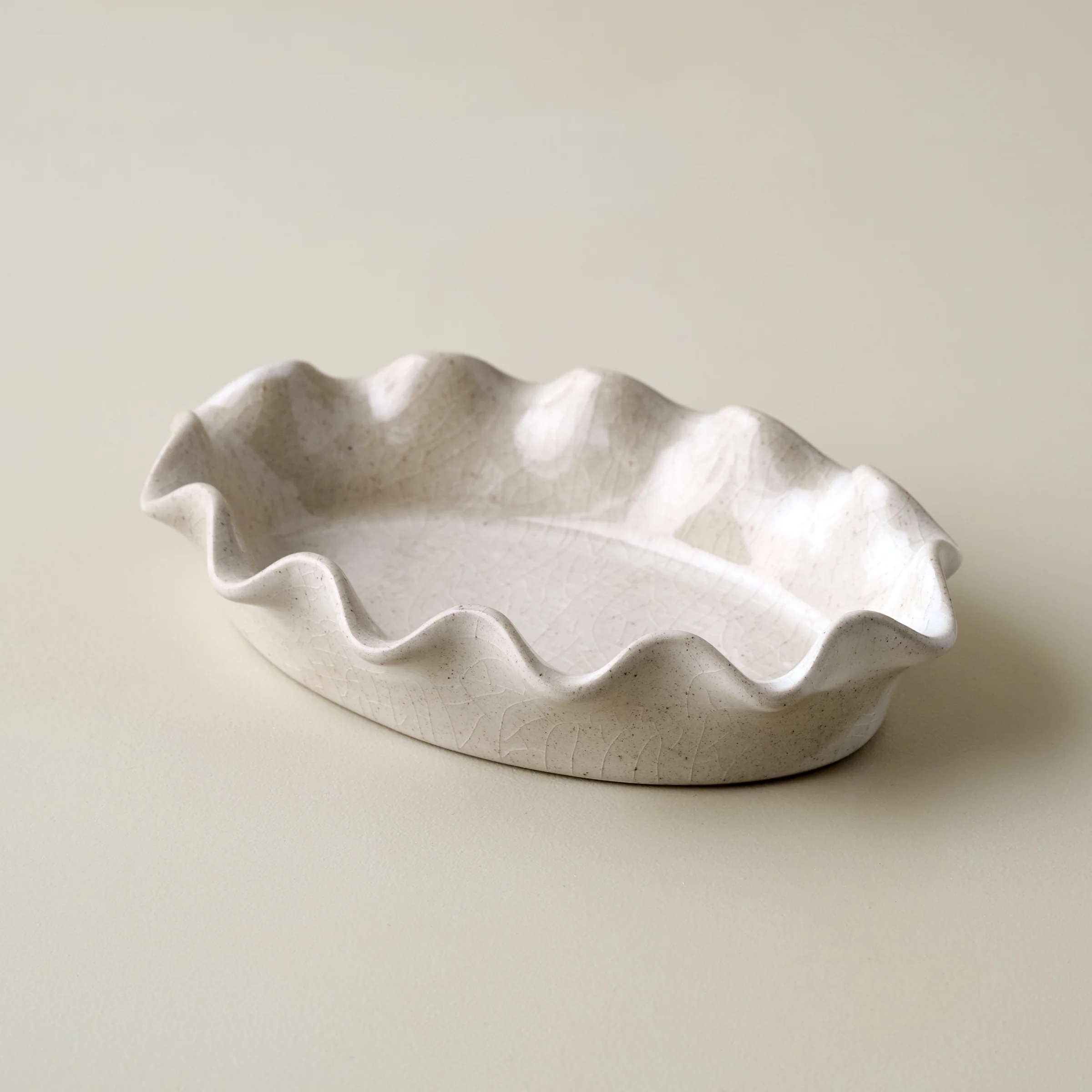 Frankie Ruffled Ceramic Tray - Image 4