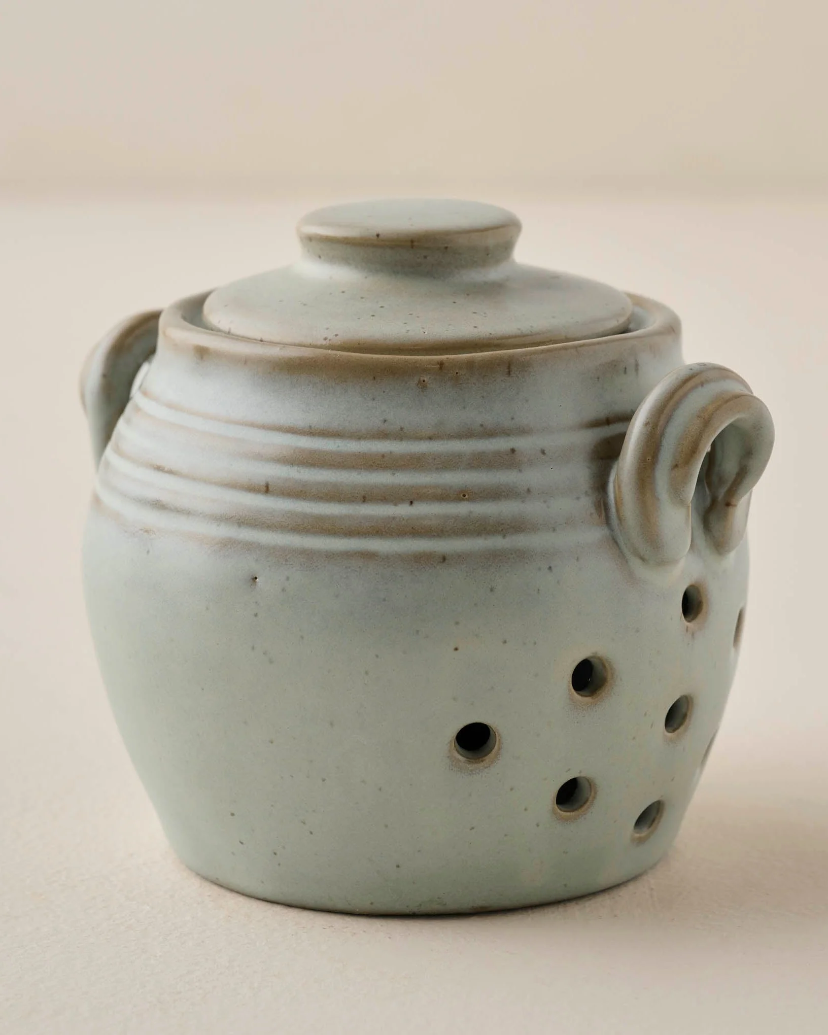 French Grey Garlic Keeper - Image 2