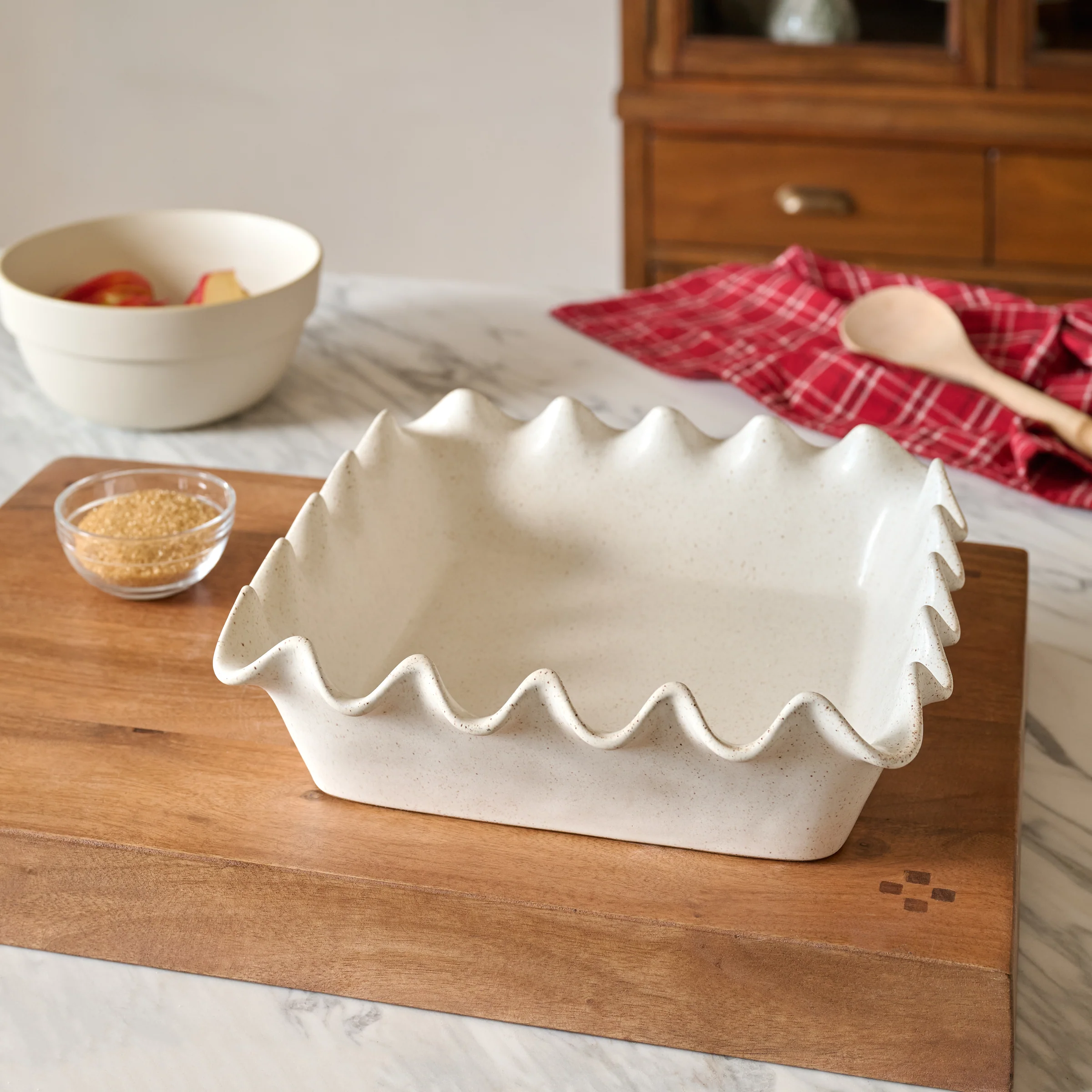 French White Scalloped 9x9 Baking Pan - Image 2