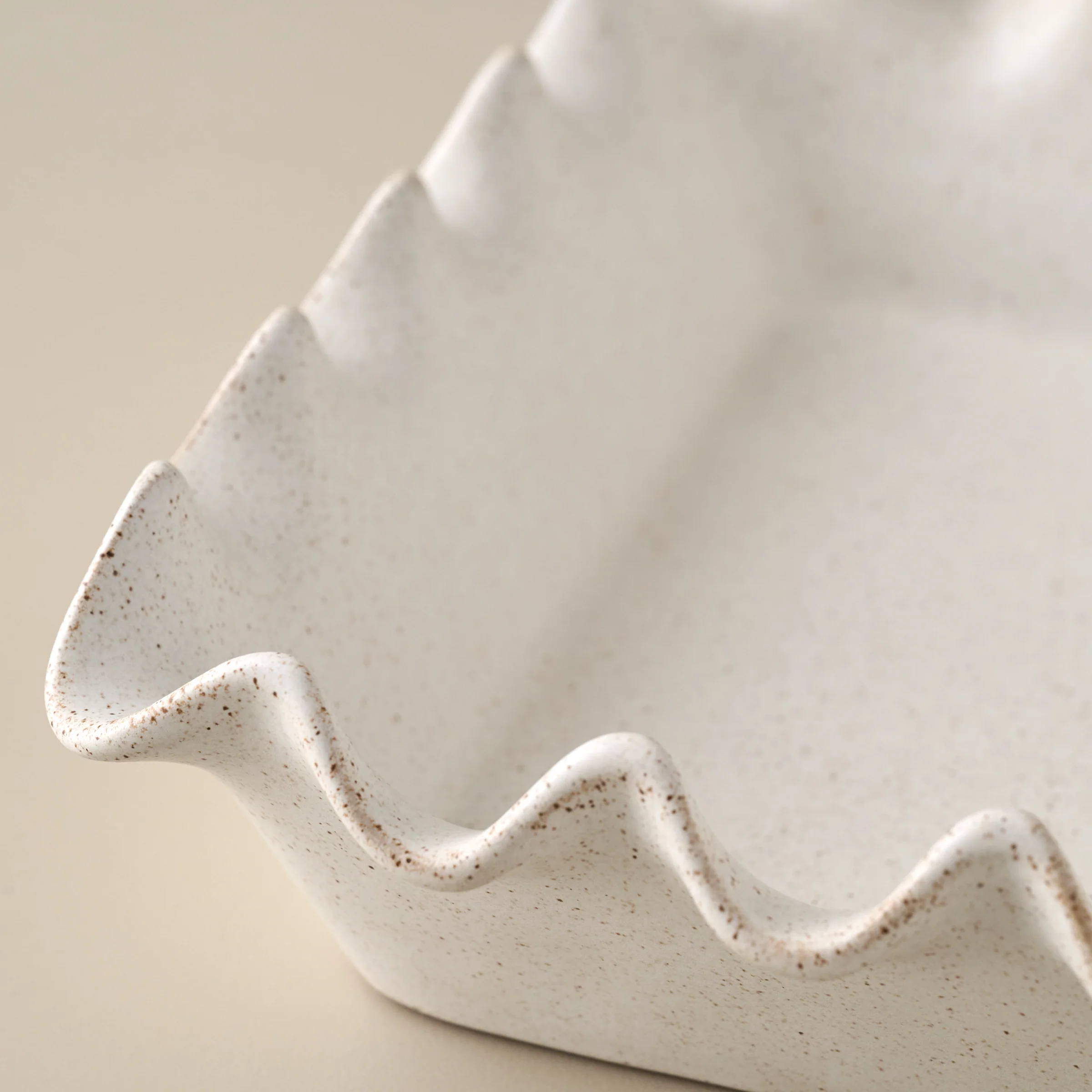 French White Scalloped 9x9 Baking Pan - Image 3