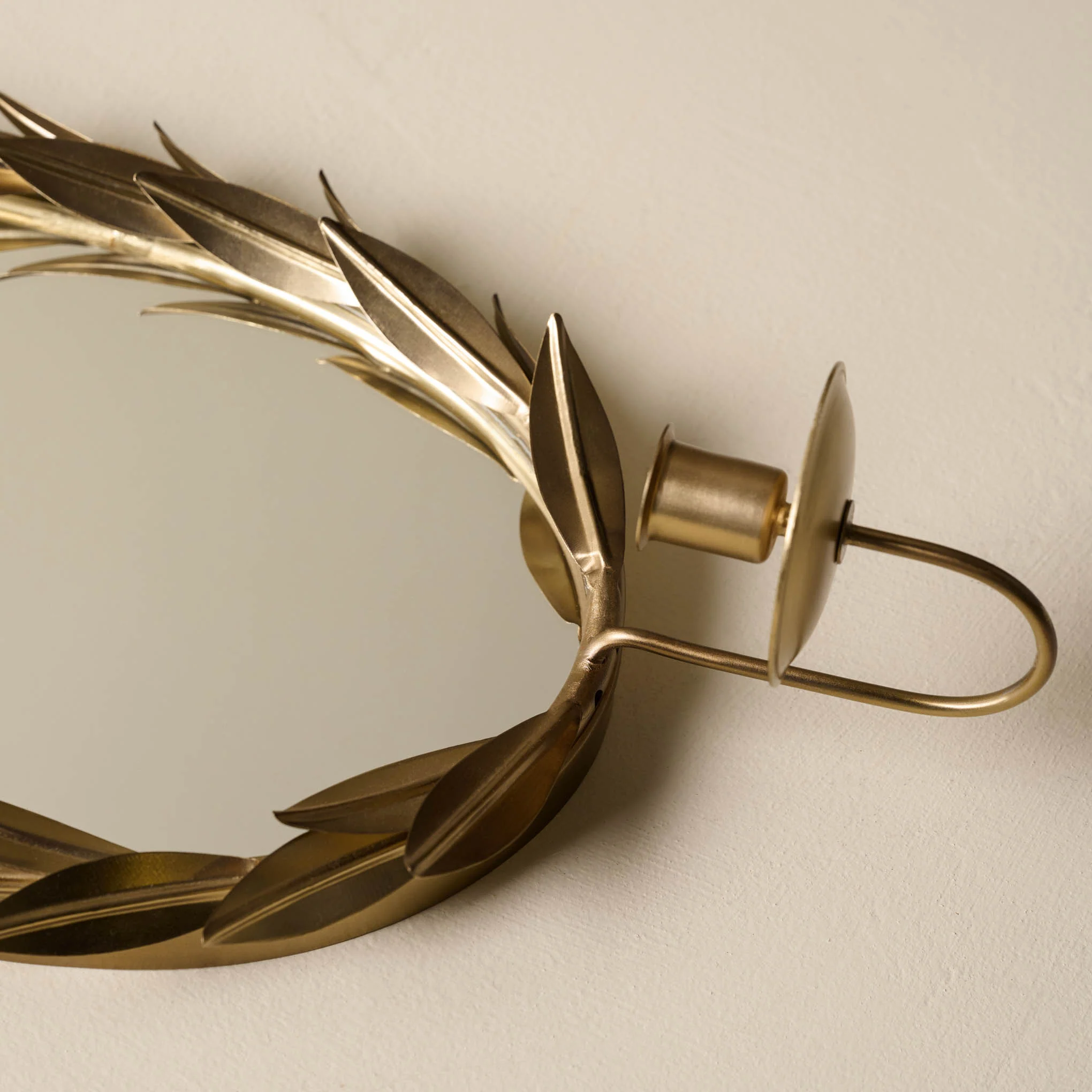 Gilded Wreath Mirrored Wall Sconce - Image 5