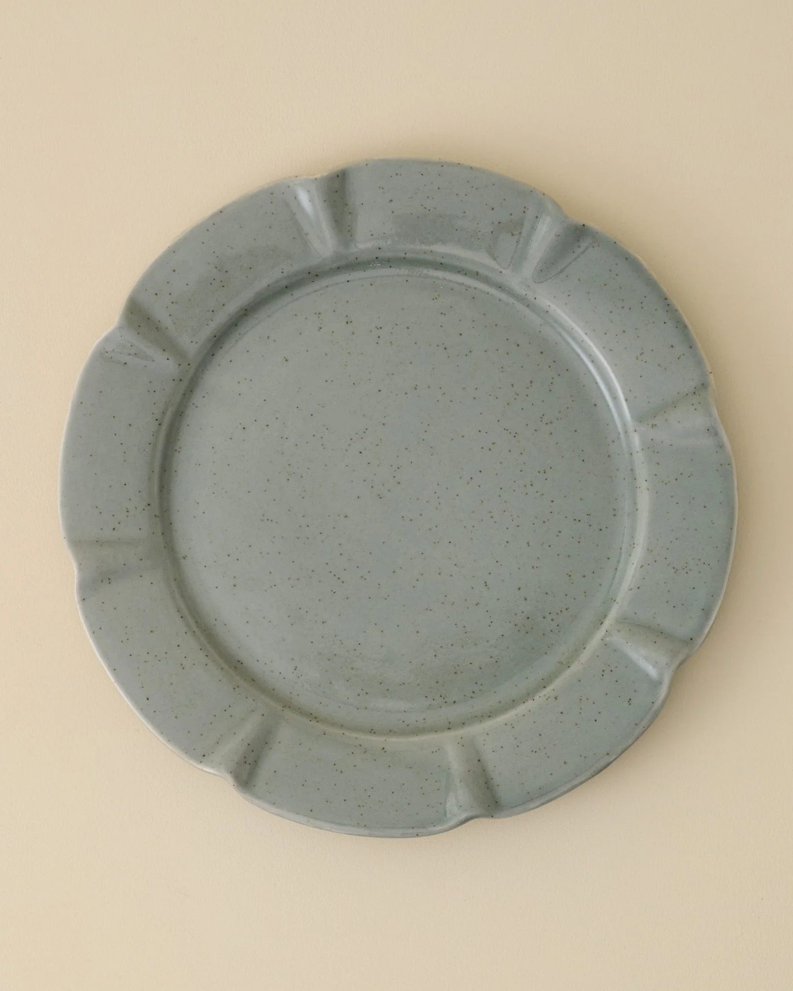 Green Speckle Heirloom Scallop Plate
