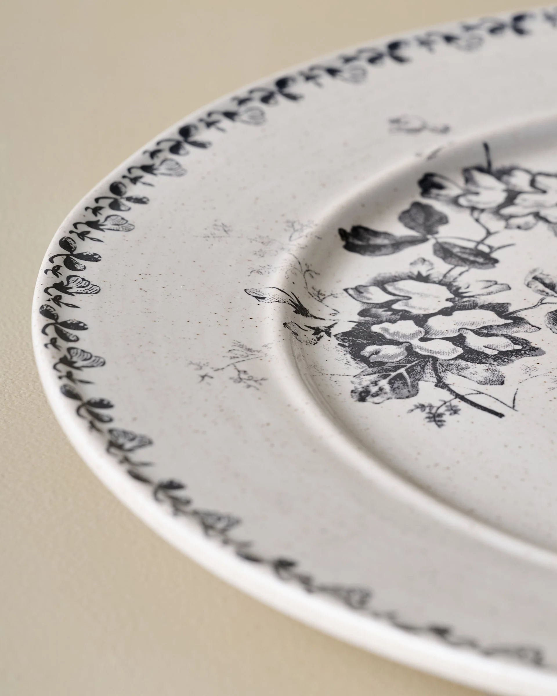 Heirloom Garden Navy Floral Plate - Image 5