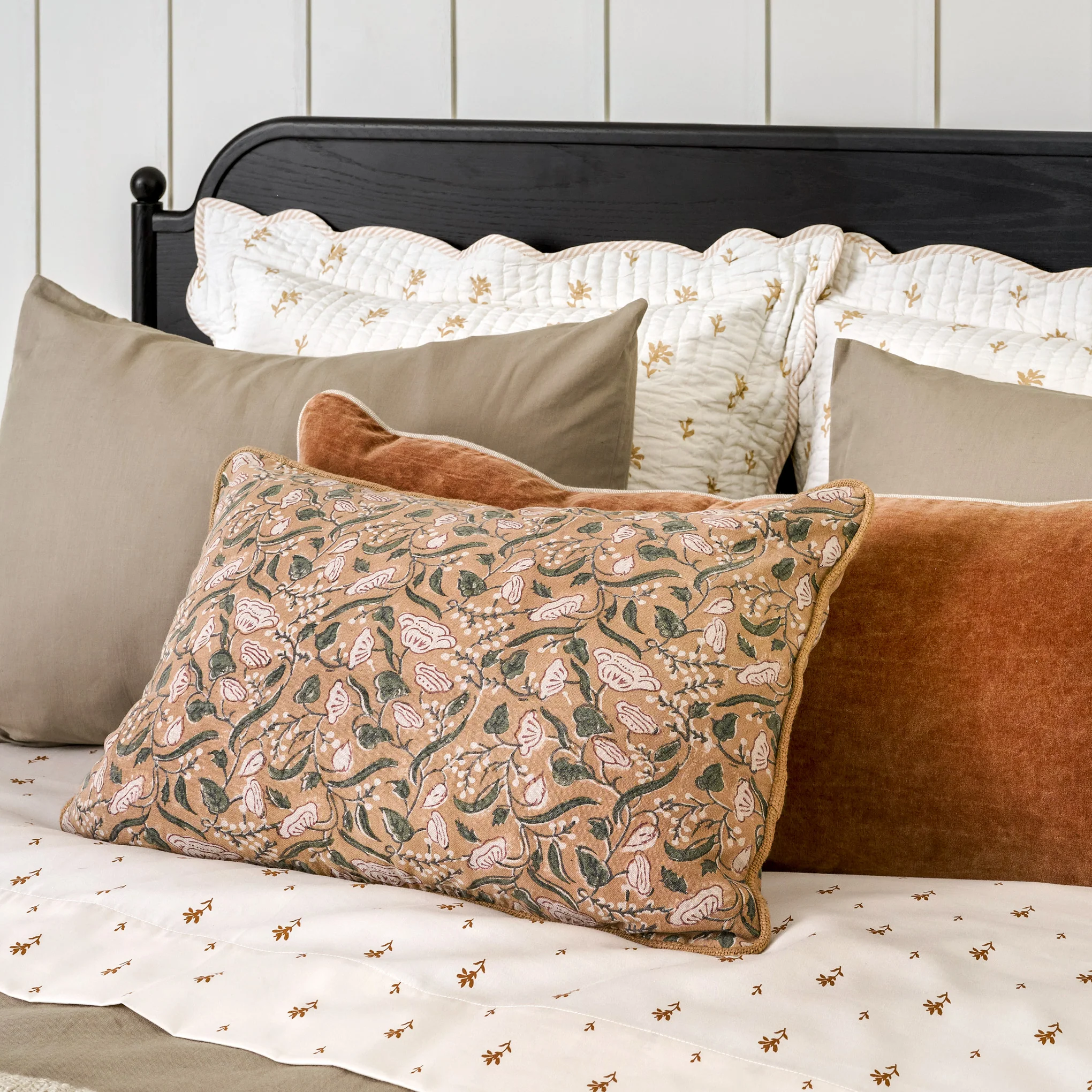Heirloom Velvet Large Lumbar Pillow - Image 10
