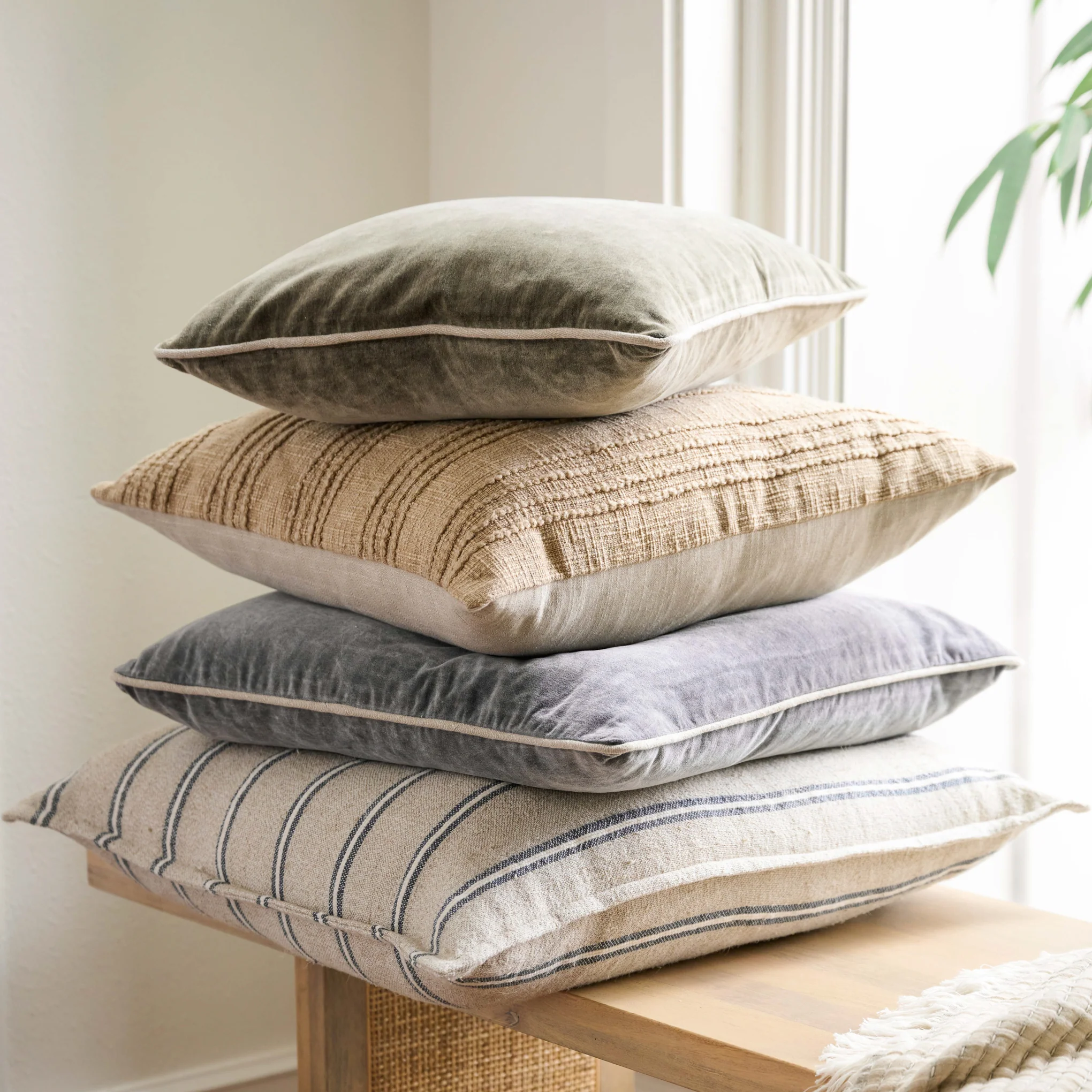 Heirloom Velvet Large Pillow - Image 4