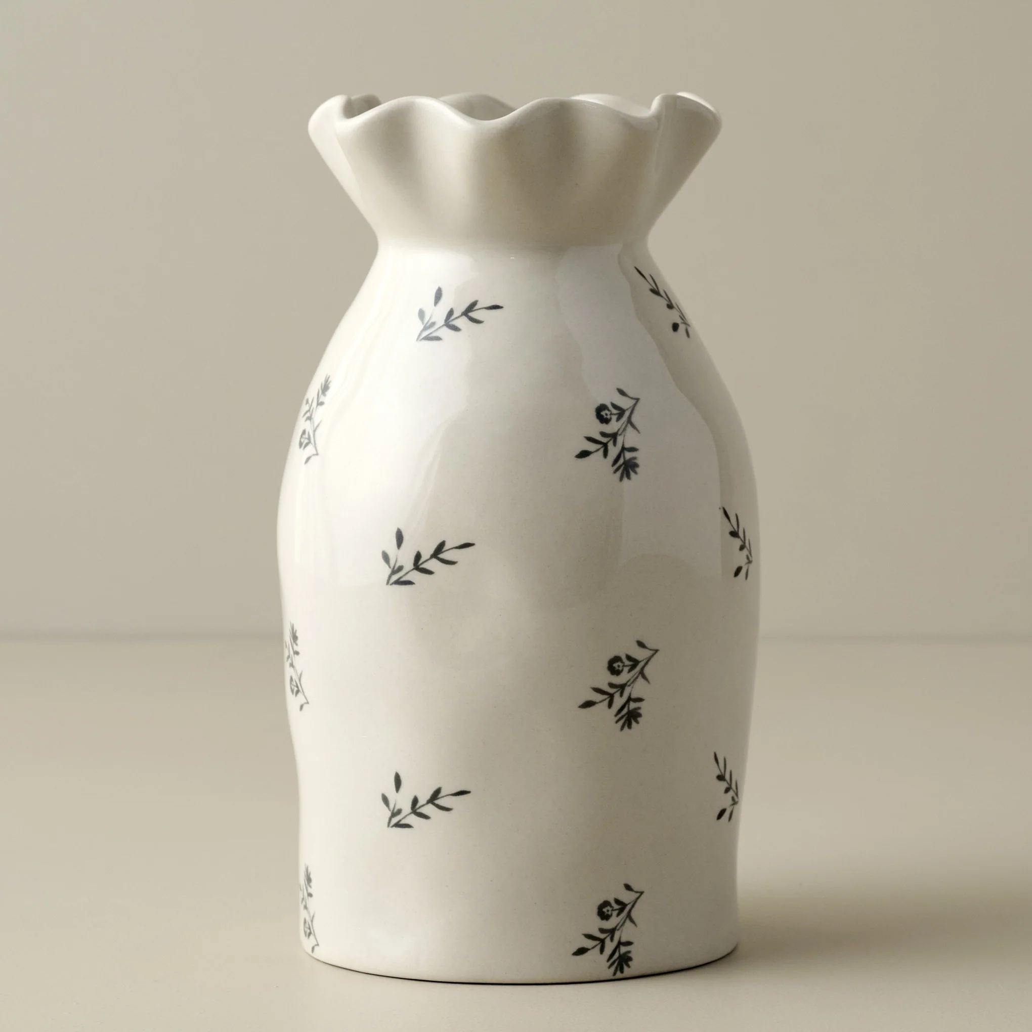 Jane Floral Vase - Image 4