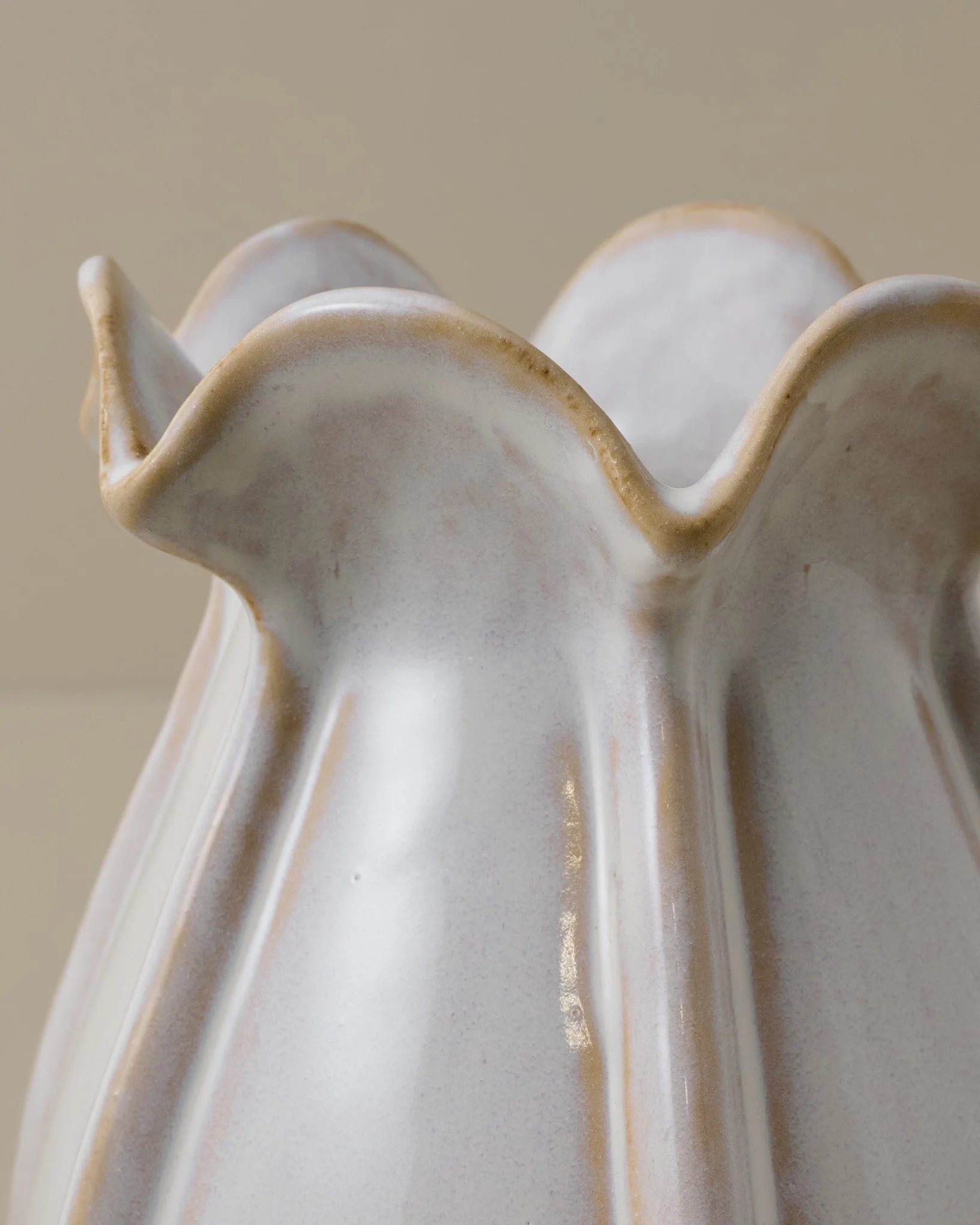 Jocelyn White Ceramic Ruffled Vase - Image 2