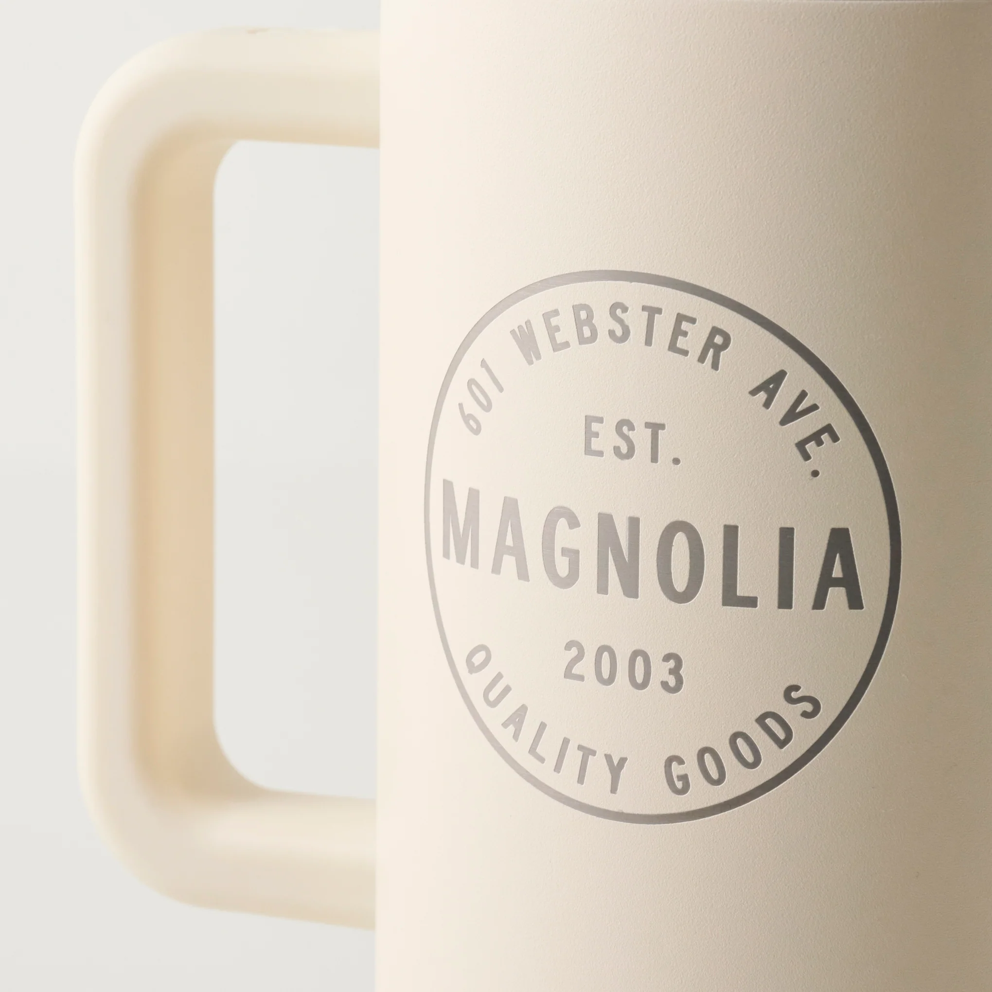 Magnolia Crest Cream 32oz Hydrojug Traveler - Image 2