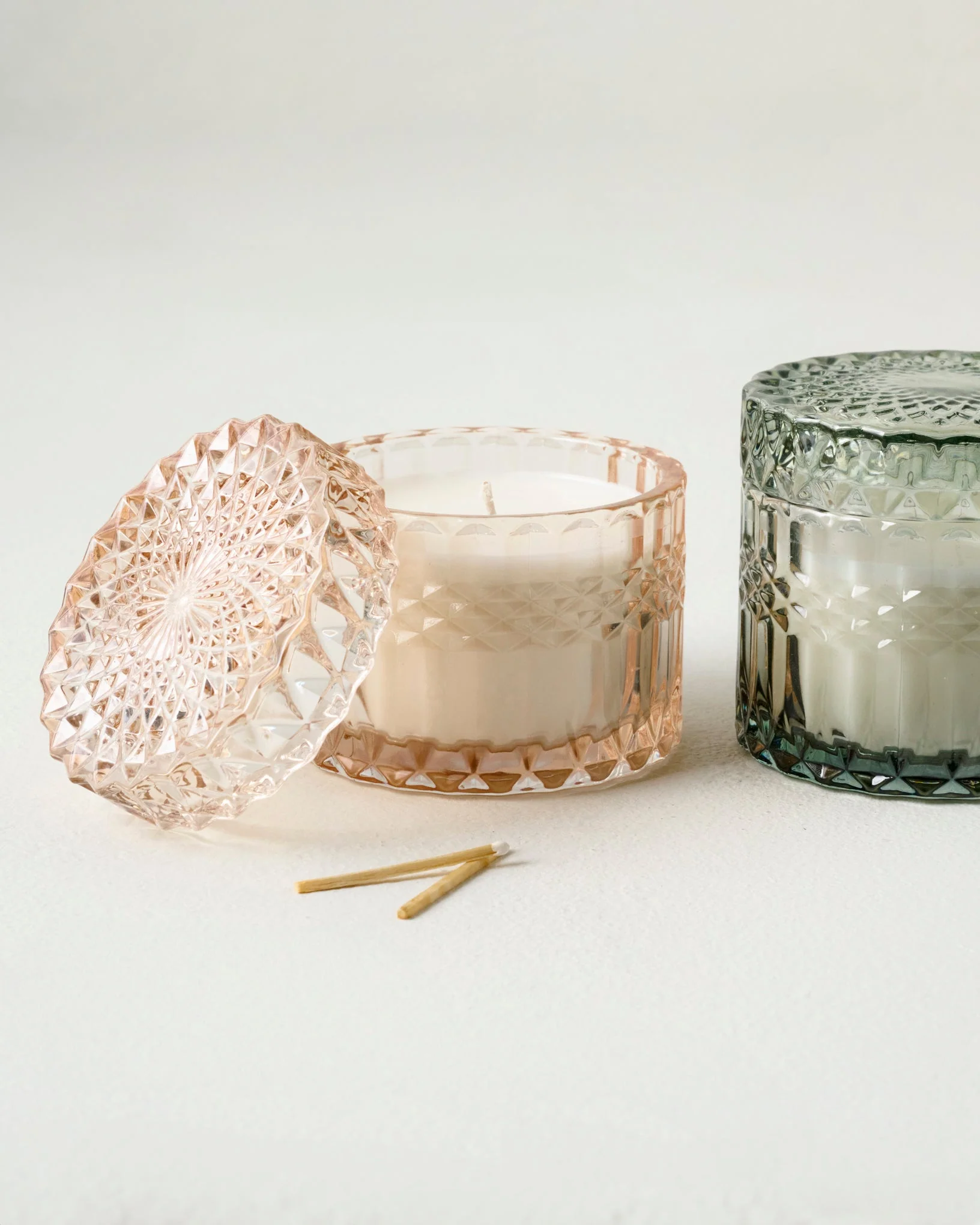 Magnolia Morning Light Glass Candle - Image 3