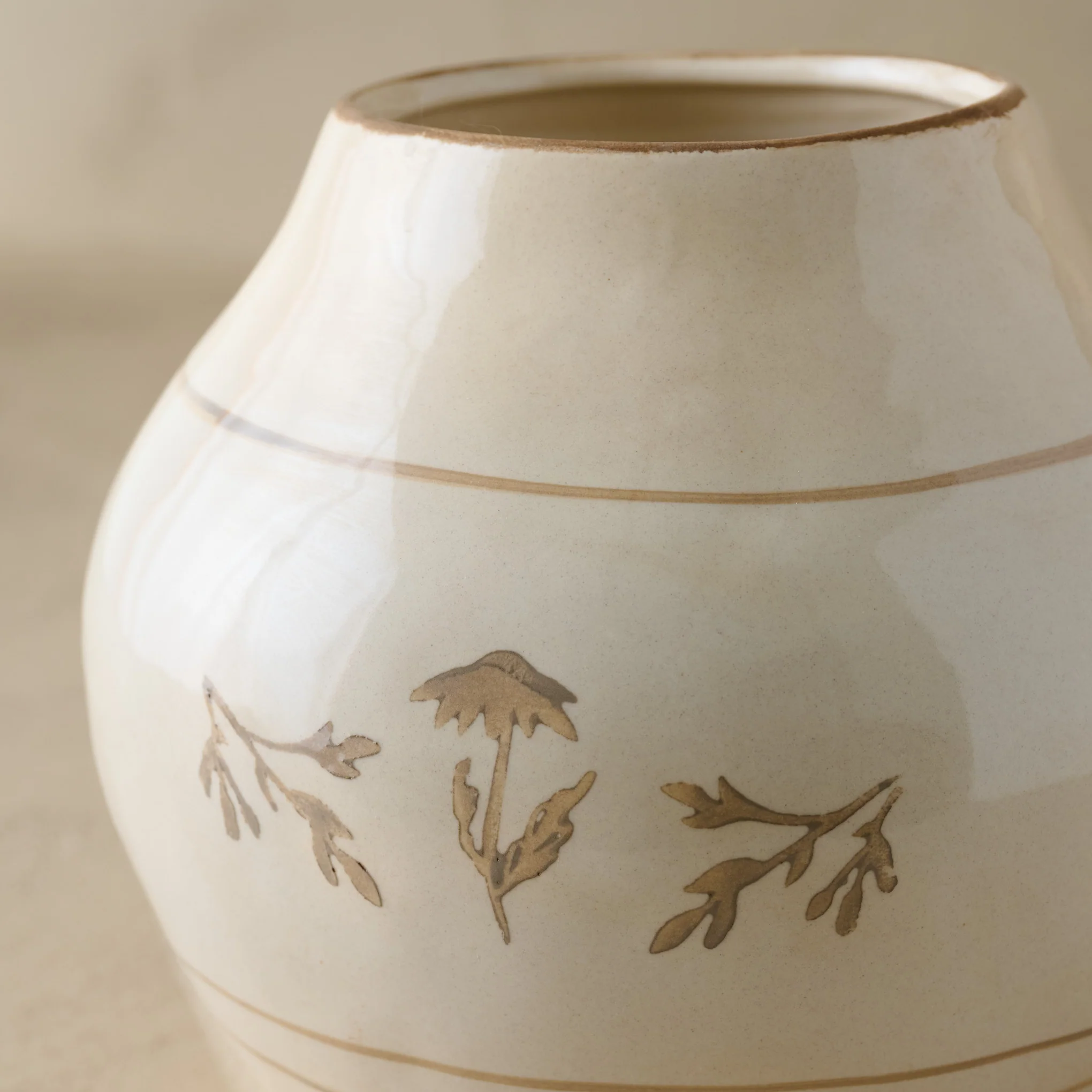 Nadine Ceramic Round Vase - Image 3