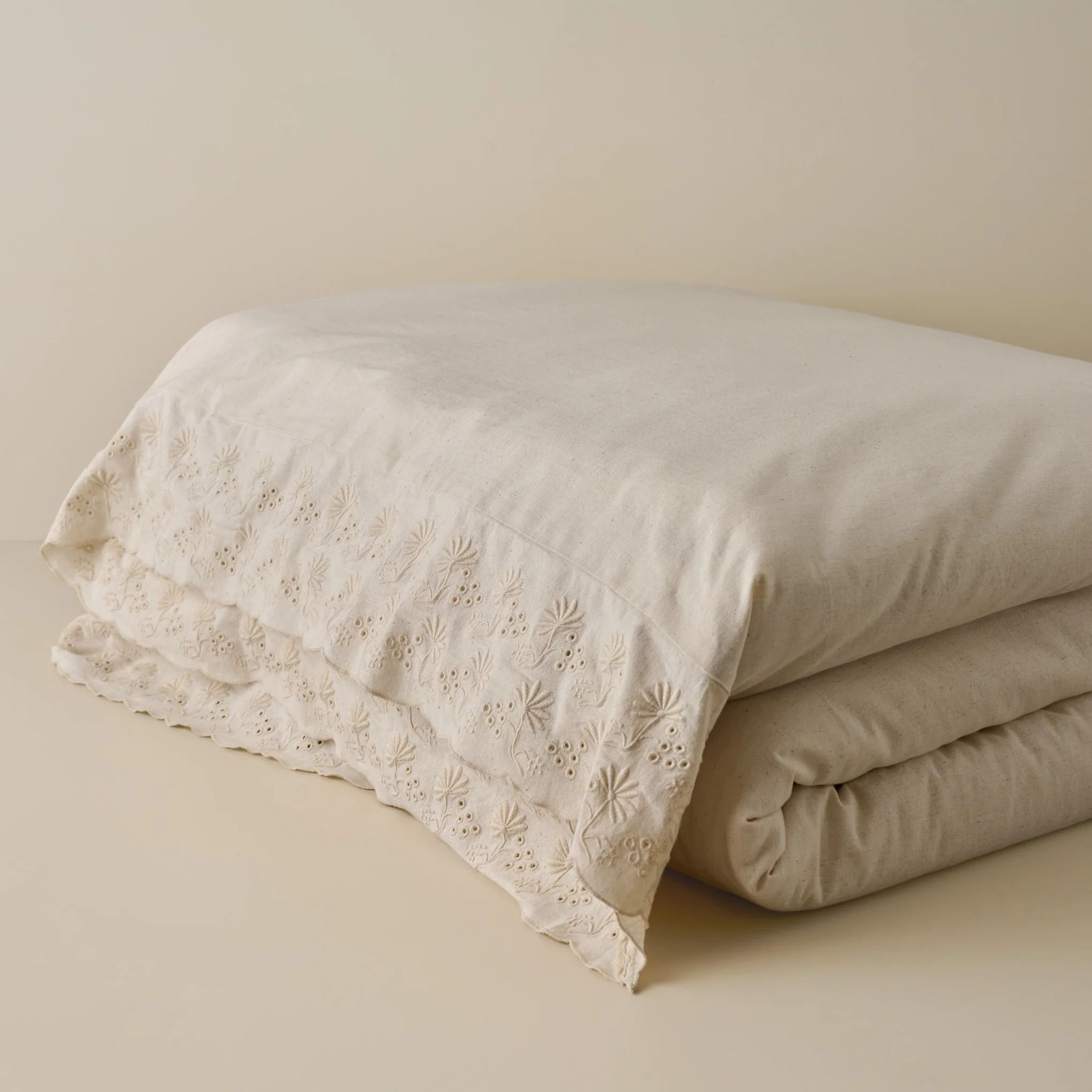 Natural Clara Eyelet Flange Duvet + Sham Set (Queen) - Image 3