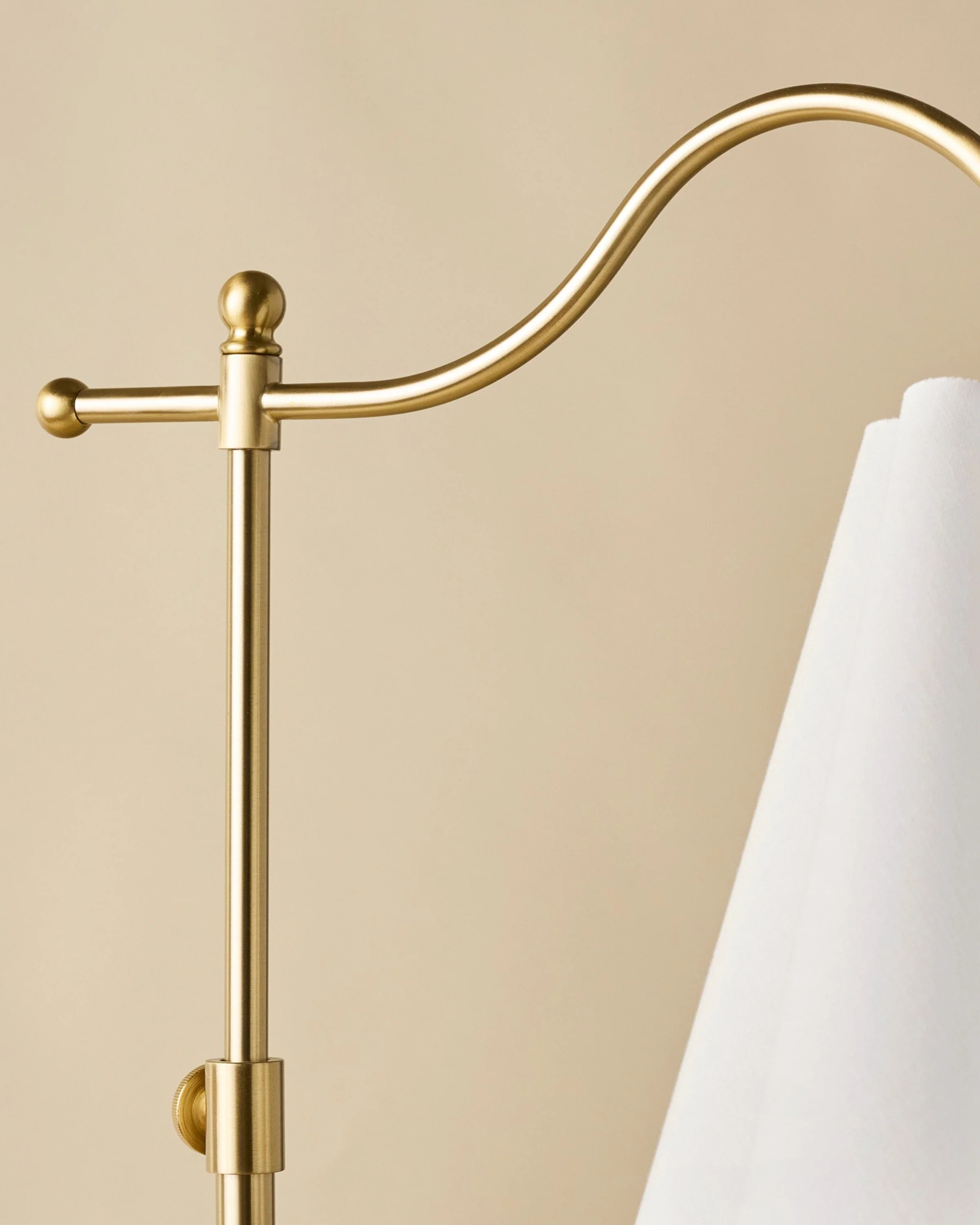 Odette Linen Scallop Floor Lamp - Image 3