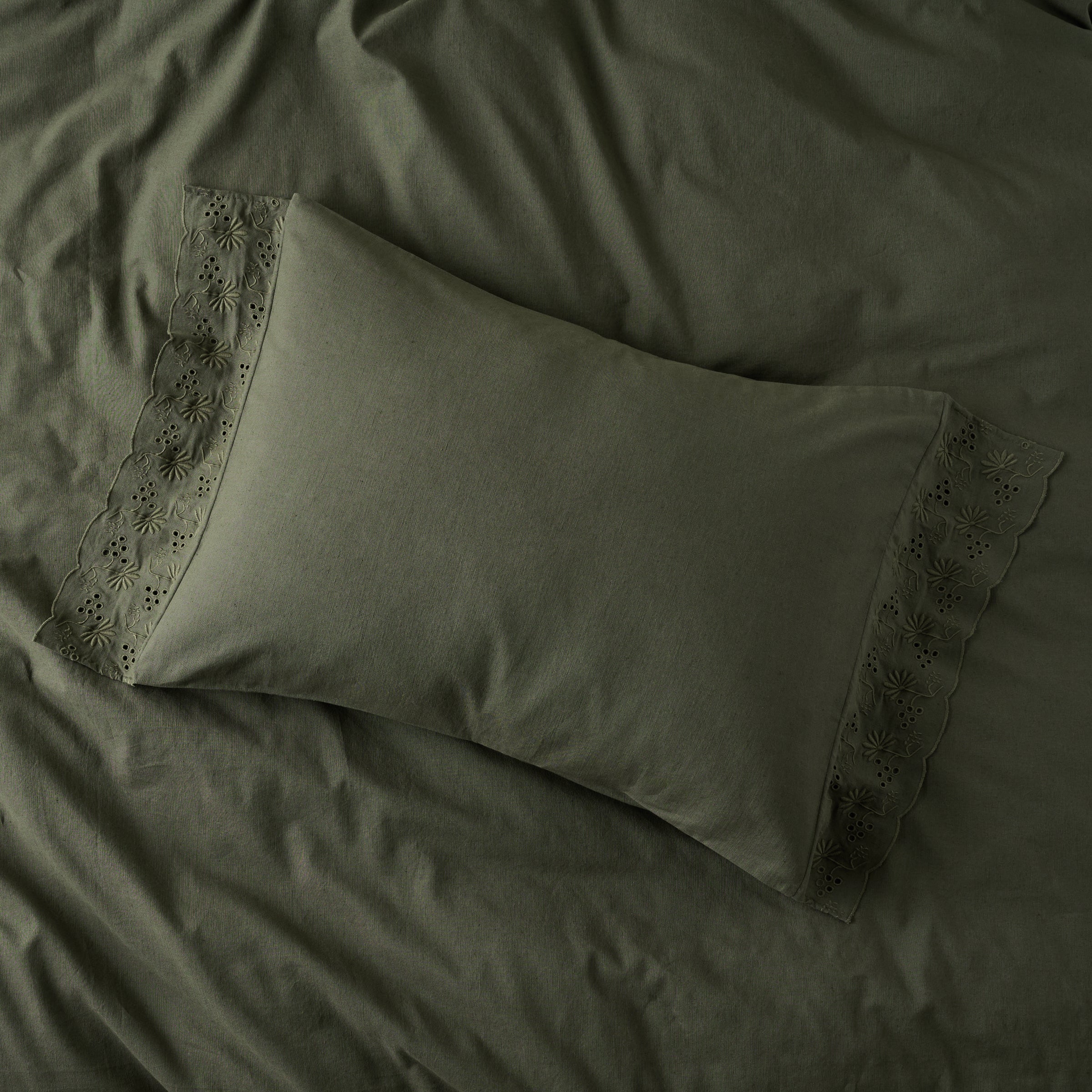 Olive Night Clara Eyelet Flange Quilt + Sham Set (Queen) - Image 3