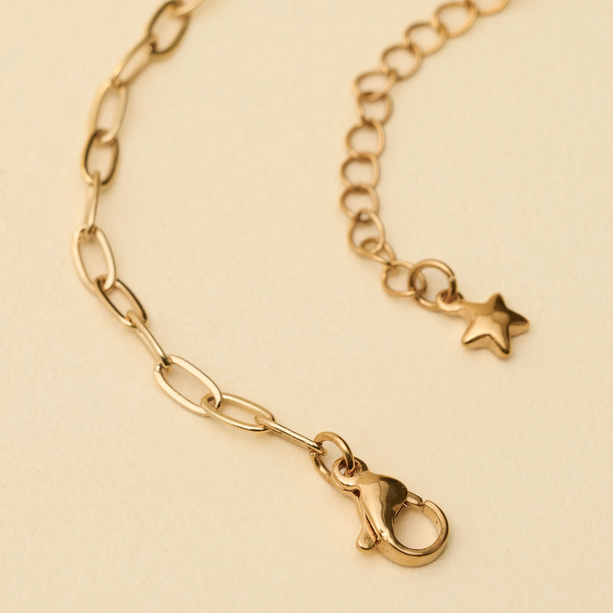 Radiant Heart Brass Chain Necklace - Image 3
