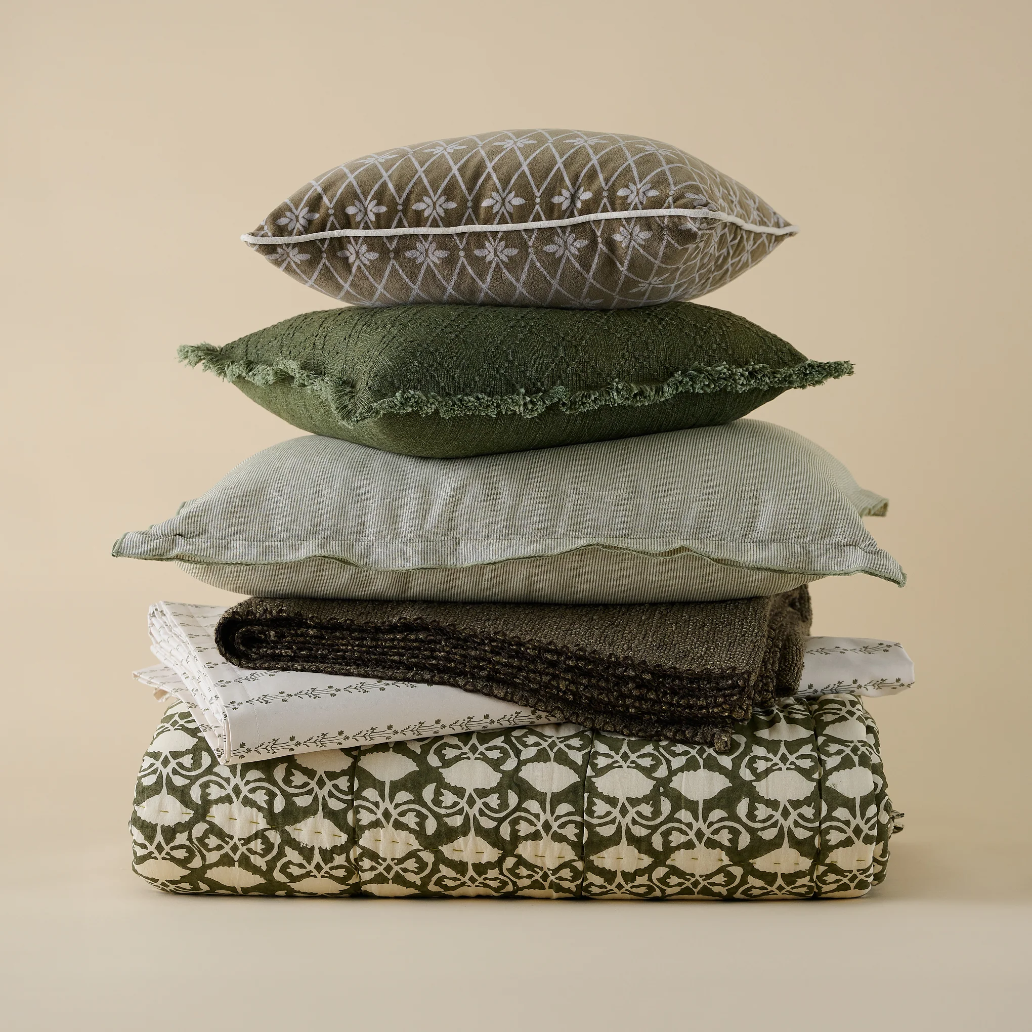 Remie Oversized Boucle Throw - Image 8
