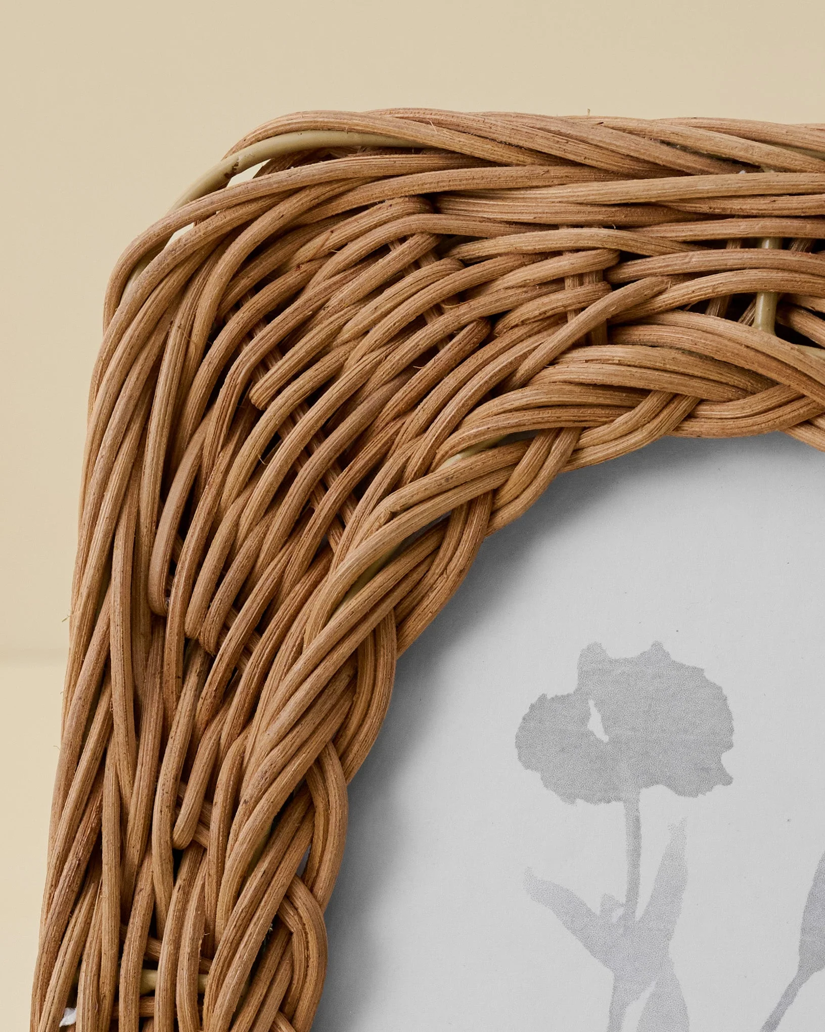 Robin Woven Rattan Photo Frame - Image 2
