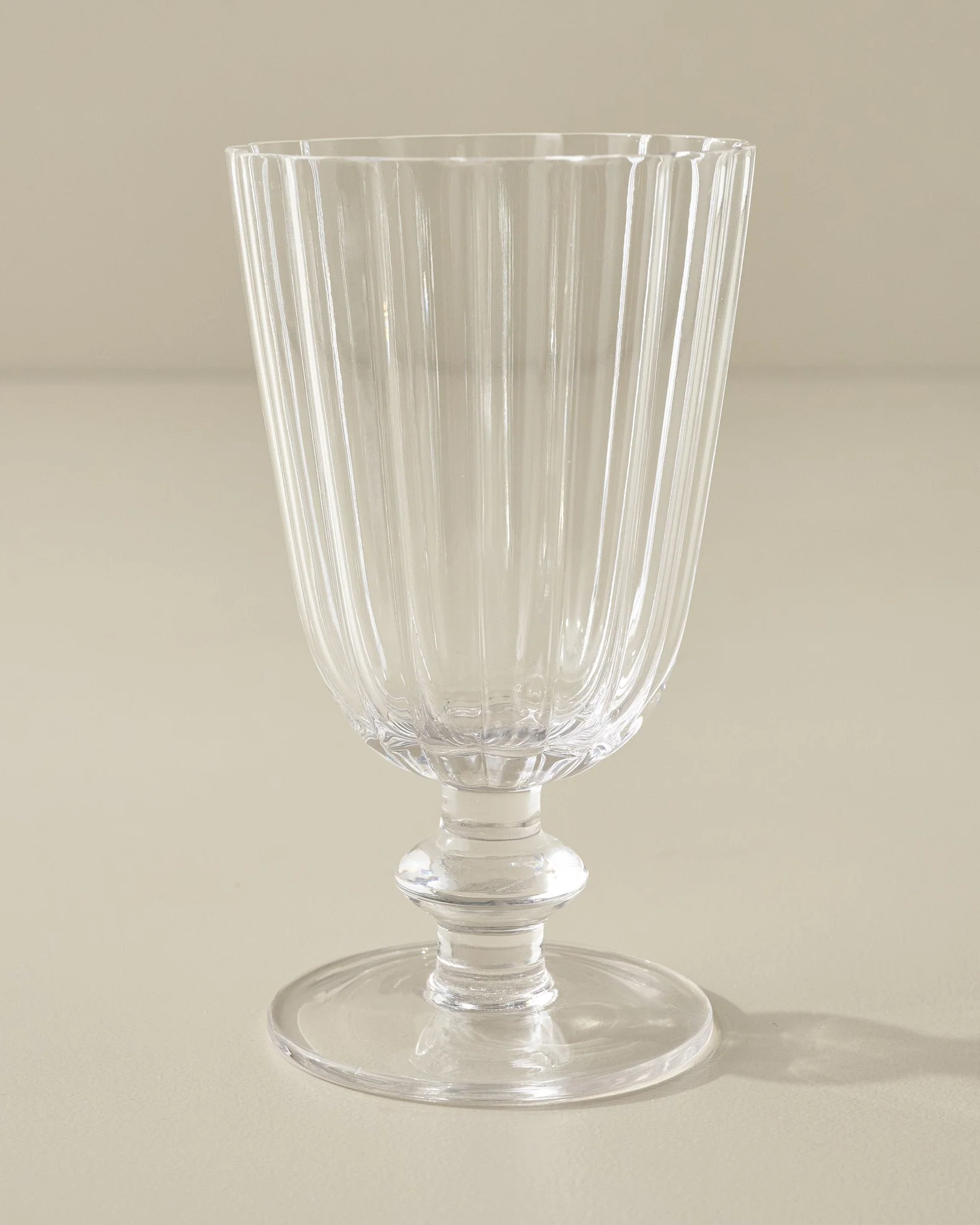 Scalloped Rim Glass Tumbler - Image 4