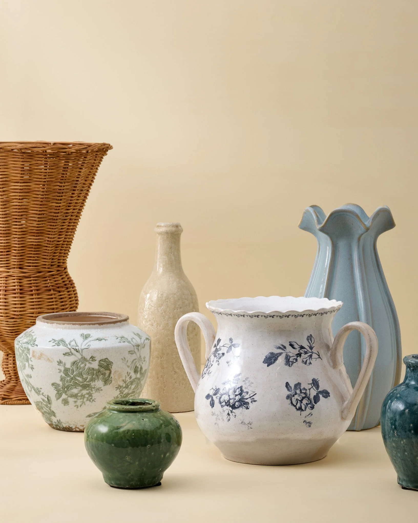 Serena Crackle Glaze Bud Vase - Image 9