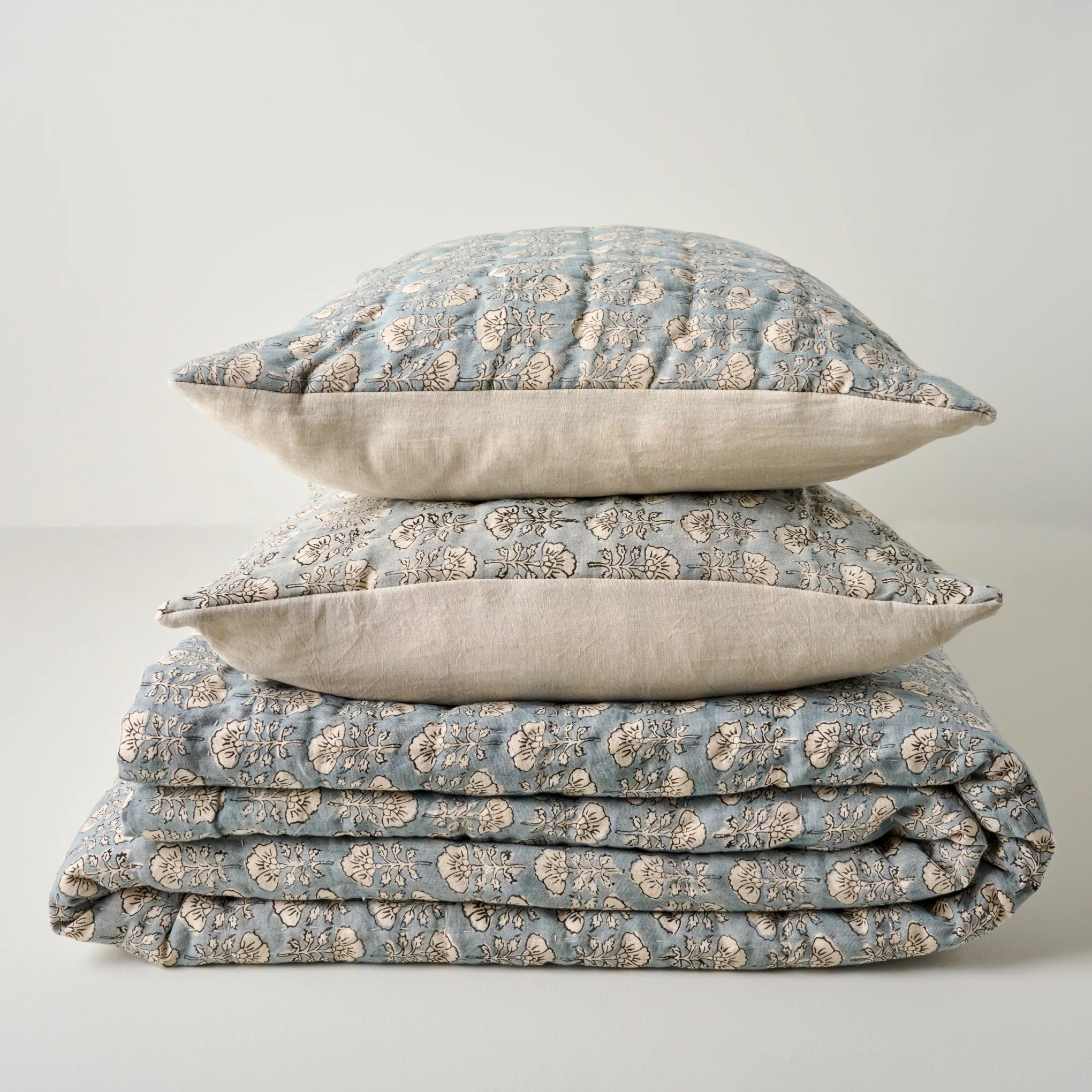 Silver Blue Flora Block Print Quilt + Sham Set (King) - Image 2
