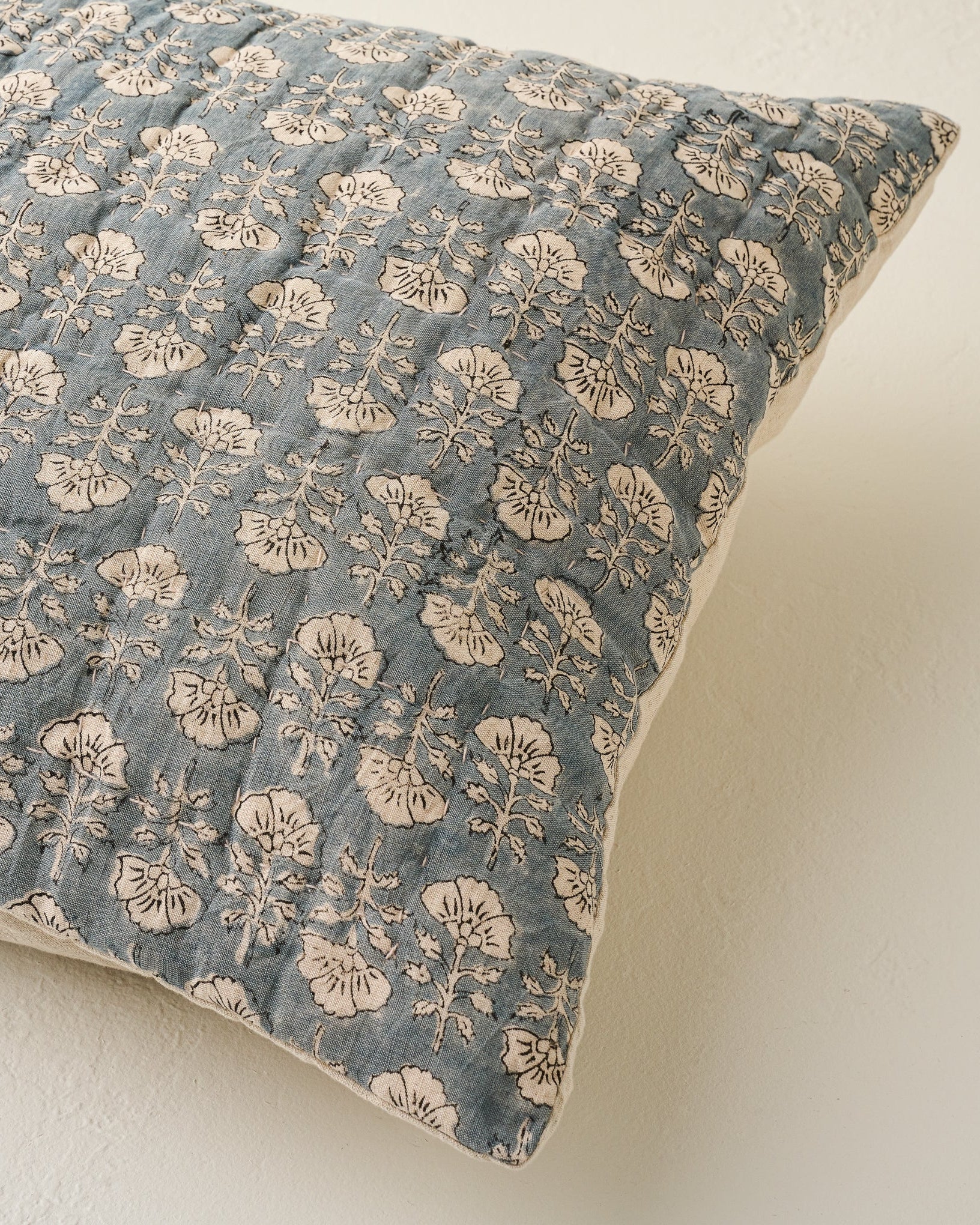 Silver Blue Flora Block Print Quilt + Sham Set (King) - Image 3